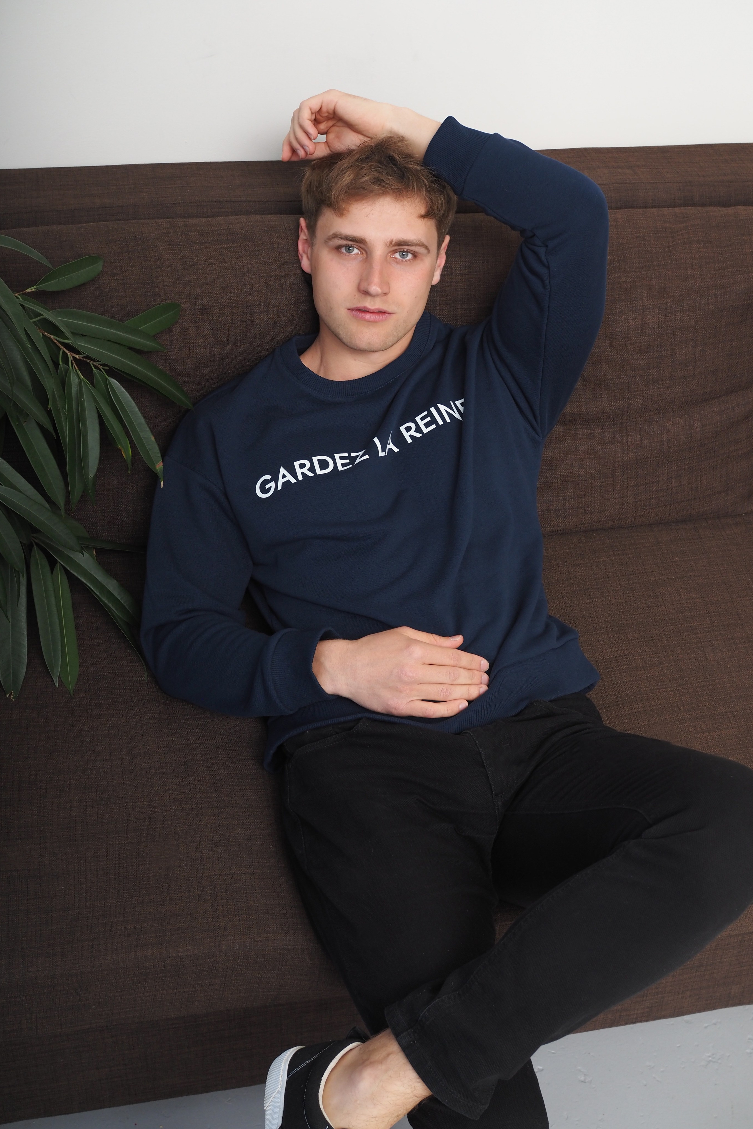 Модель для предметной съемки Игорь А Н.Новгород | Sale Easy