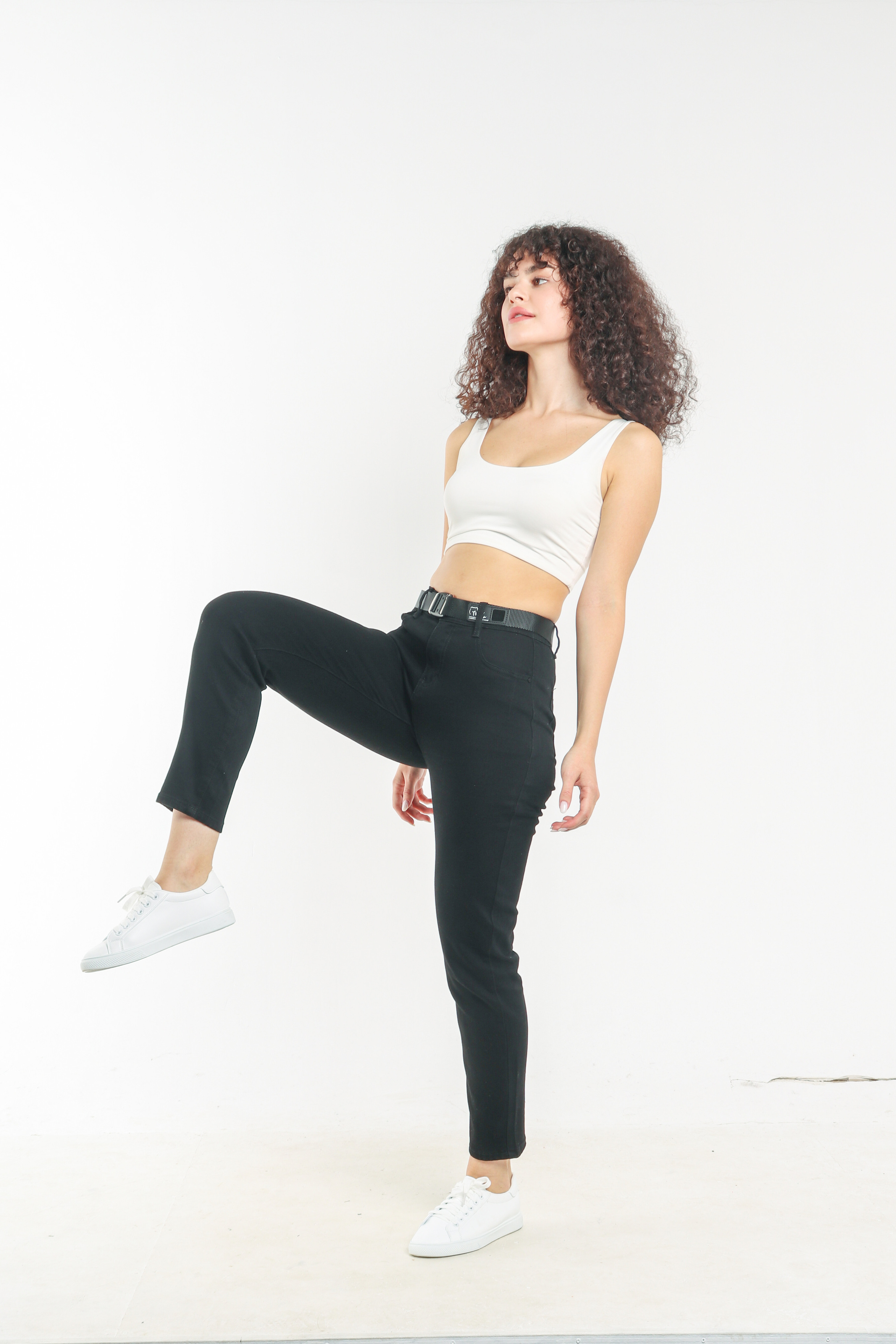 Портфолио. Фото женской одежды для маркетплейсов | Sale Easy