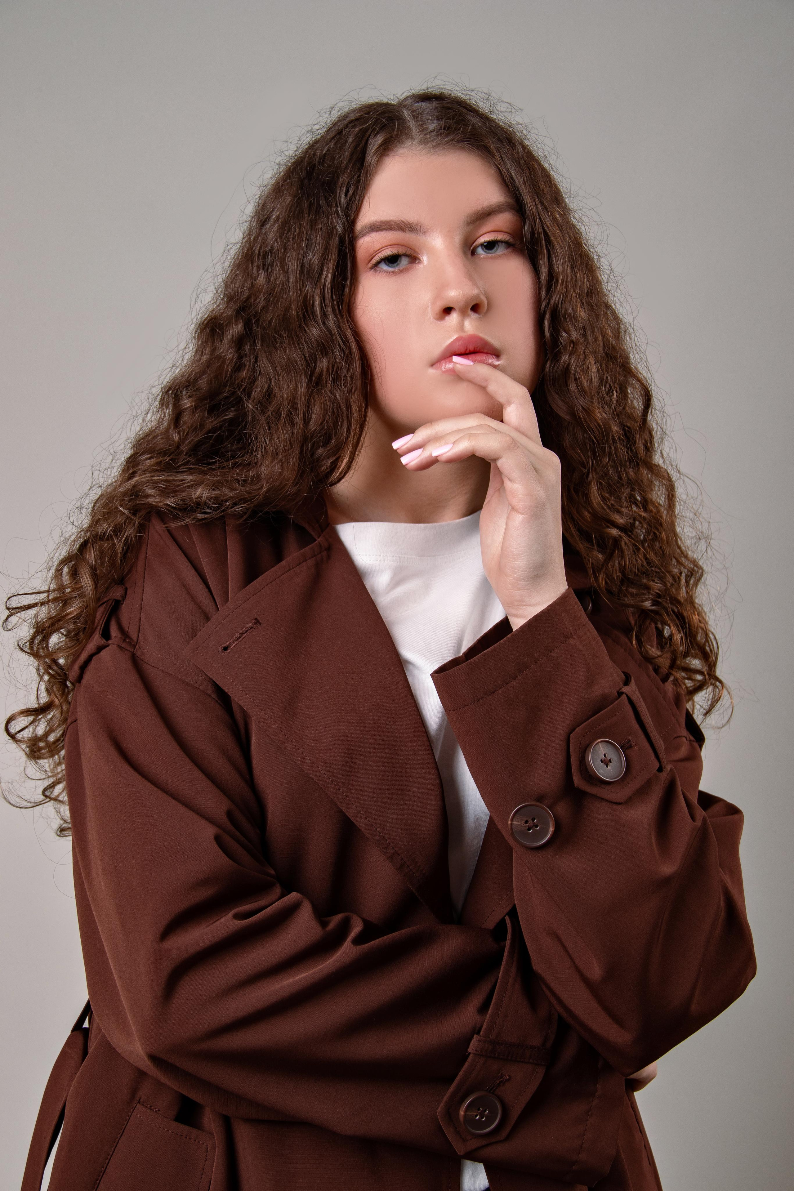 Модель для предметной съемки Елизавета 1 Н.Новгород | Sale Easy