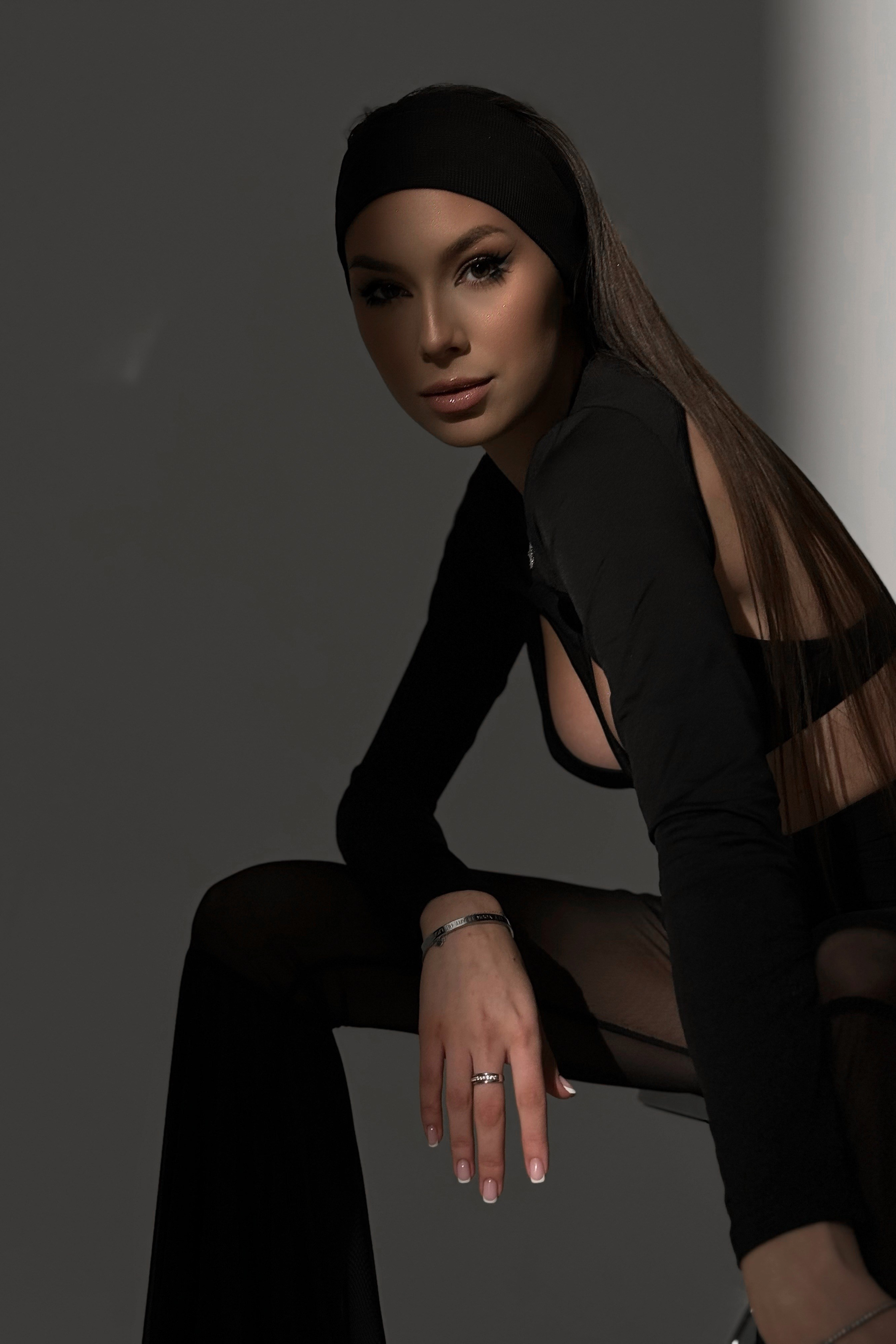 Модель для предметной съемки Олеся 1 Н.Новгород | Sale Easy