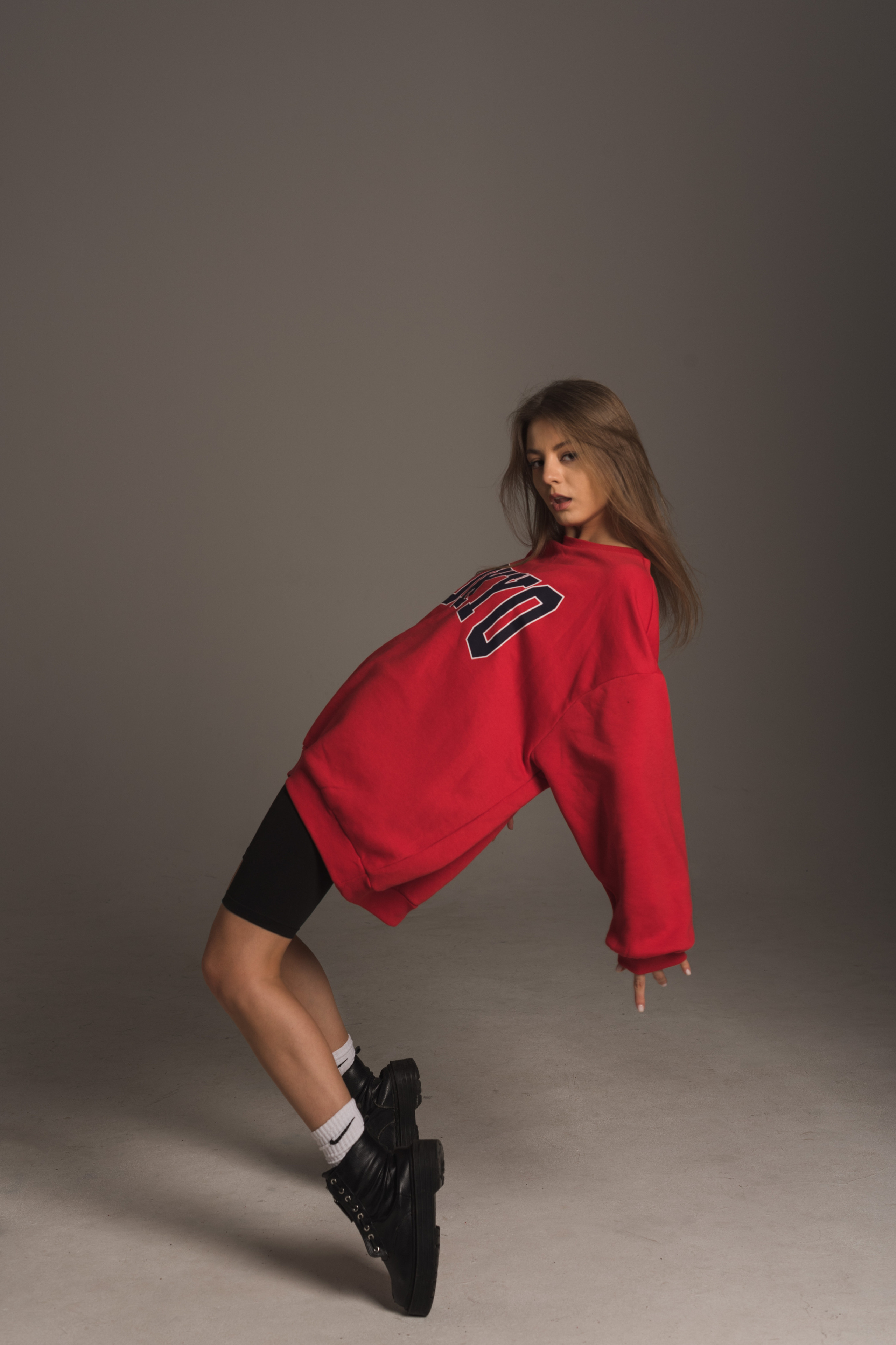 Модель для предметной съемки Мэри Москва| Sale Easy