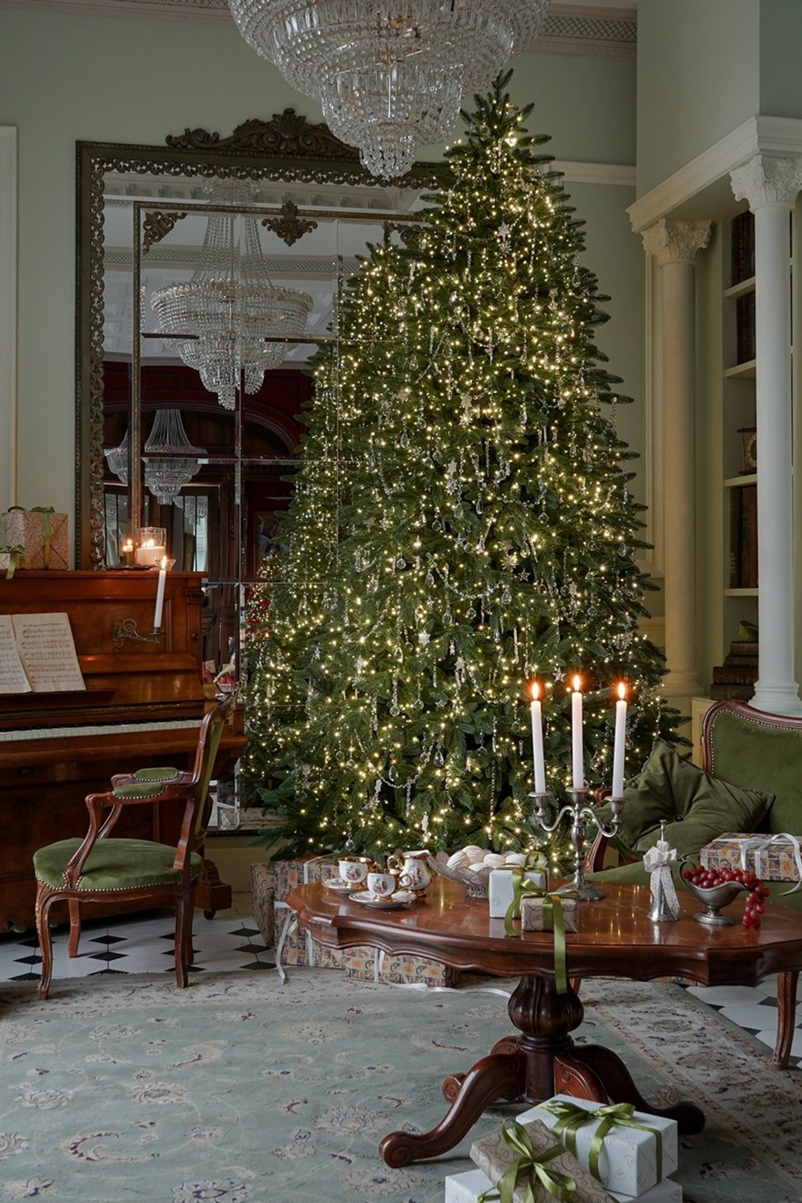 Студия LEONA — зал Галерея для предм. съемки С.-Пб|Sale Easy