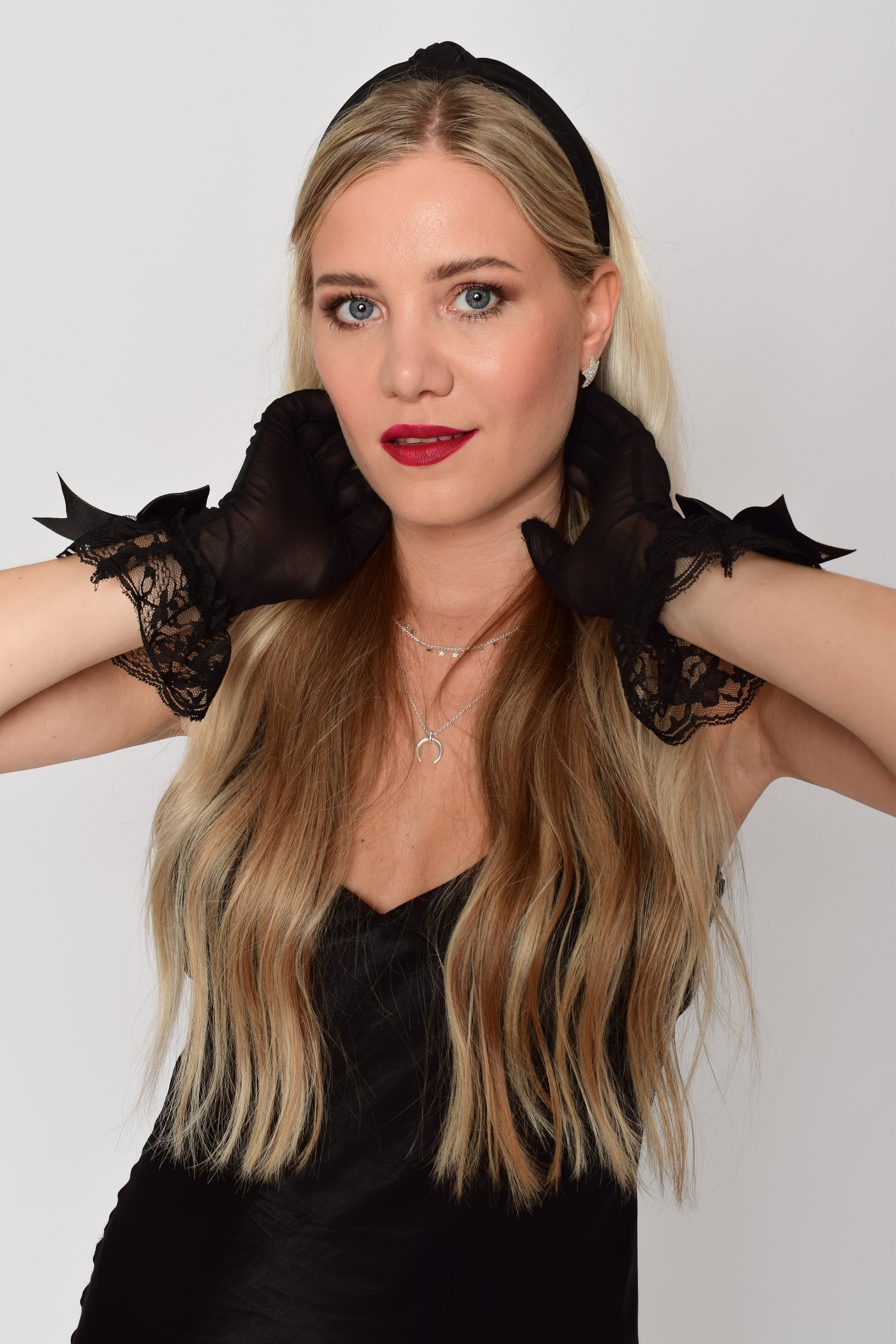 Модель для предметной съемки  Анна Г Сочи| Sale Easy