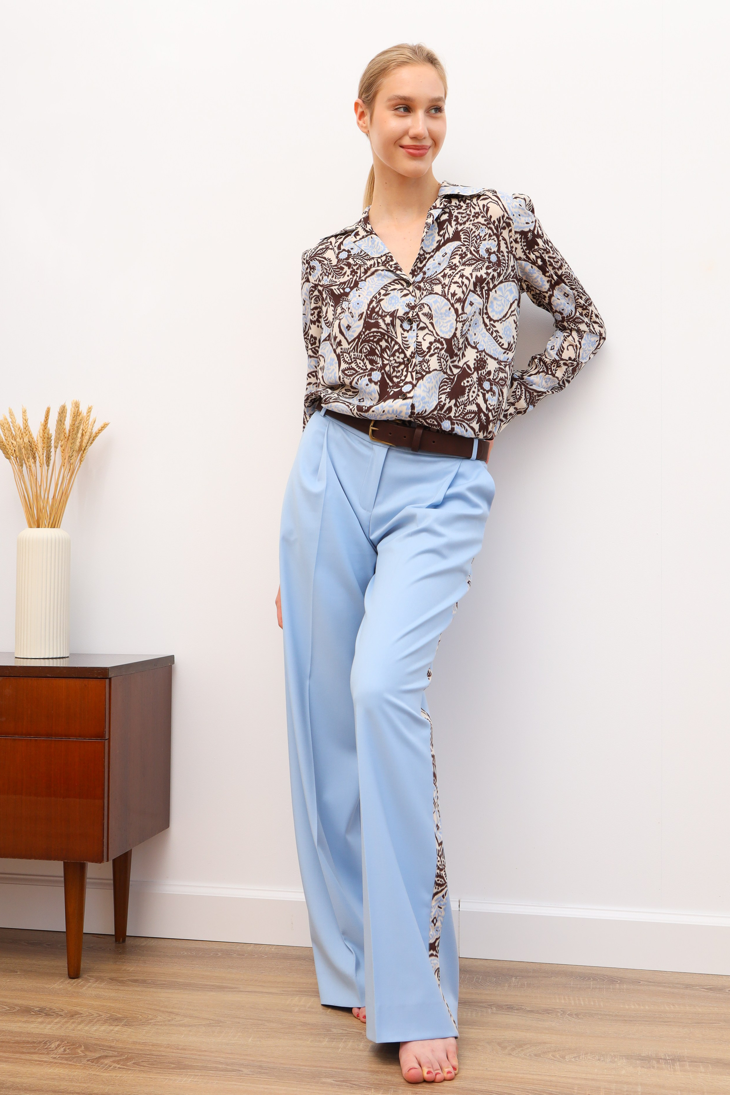 Модель для предметной съемки Елизавета К. Москва| Sale Easy