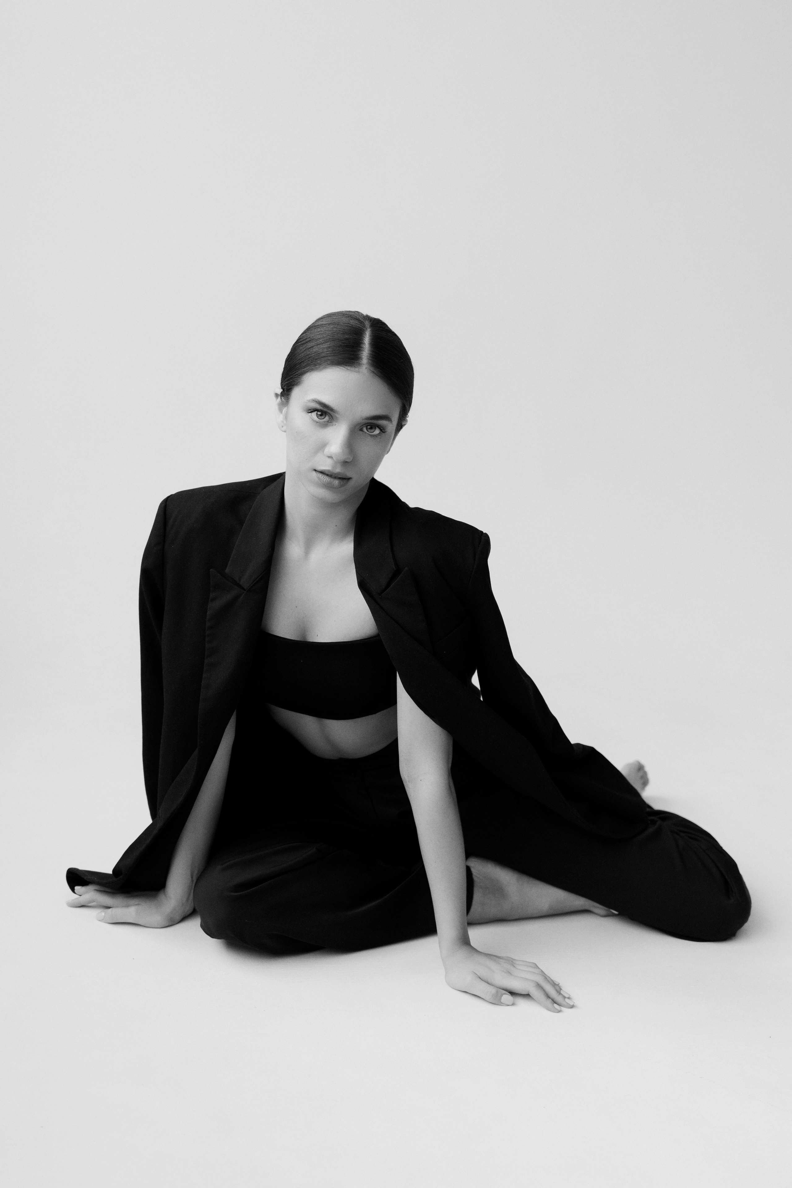 Модель для предметной съемки Альбина С.-Пб| Sale Easy