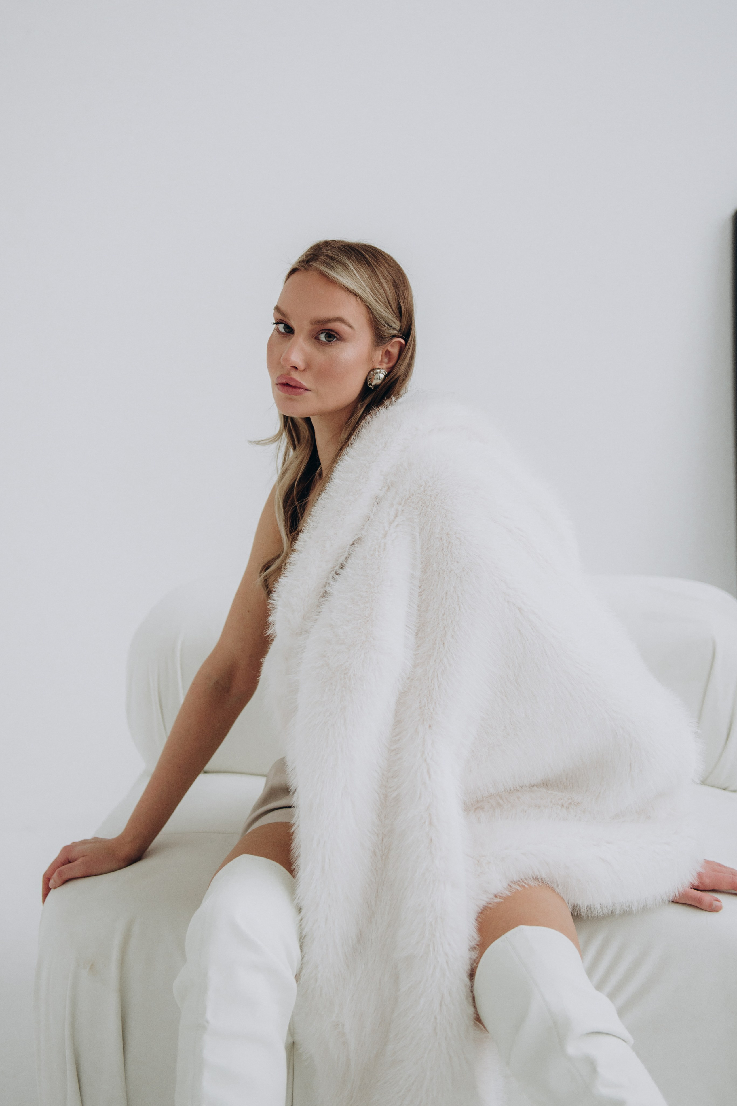 Модель для предметной съемки Анастасия А. НН| Sale Easy