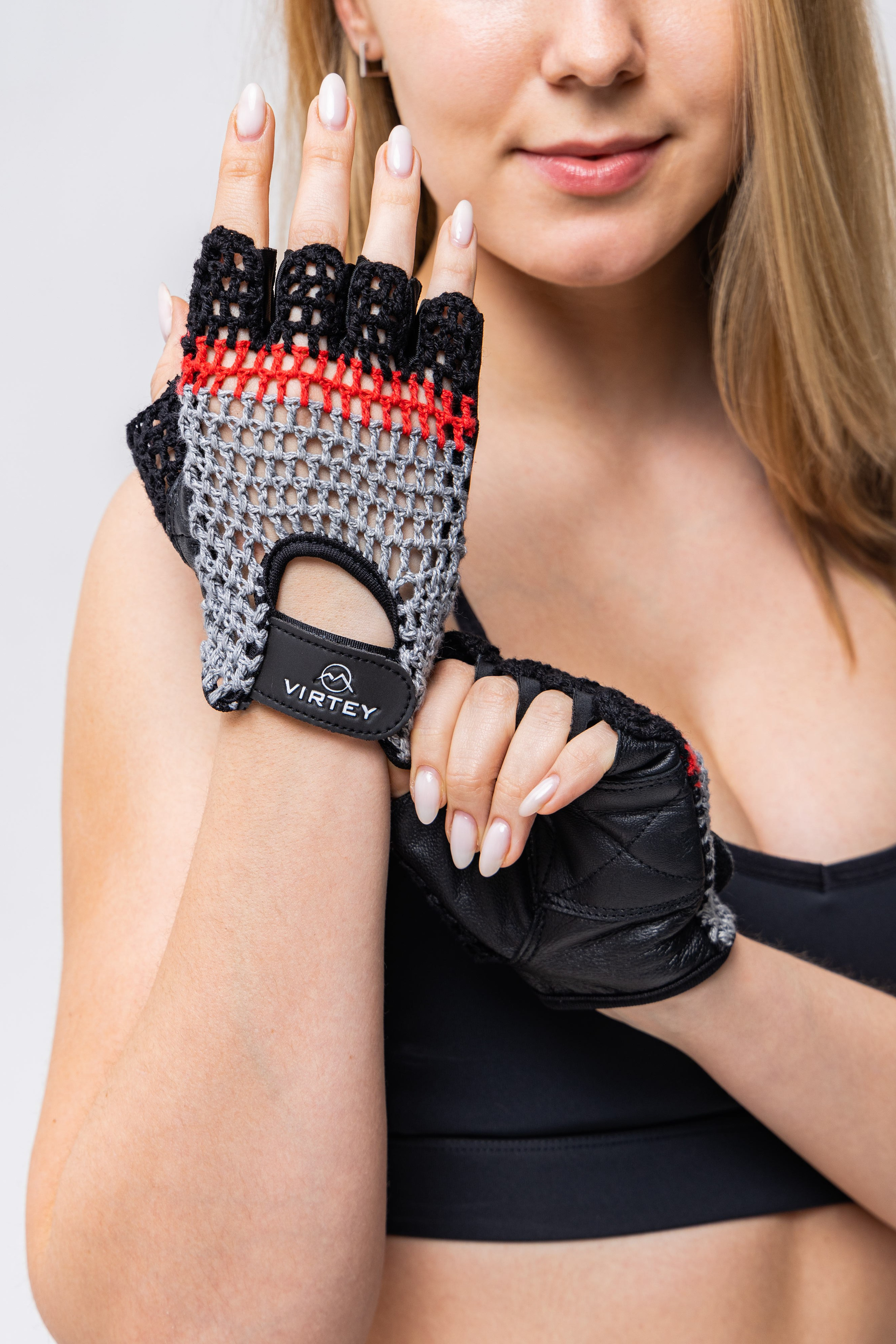 Модель для предметной съемки Анастасия АВ. Н.Н.| Sale Easy