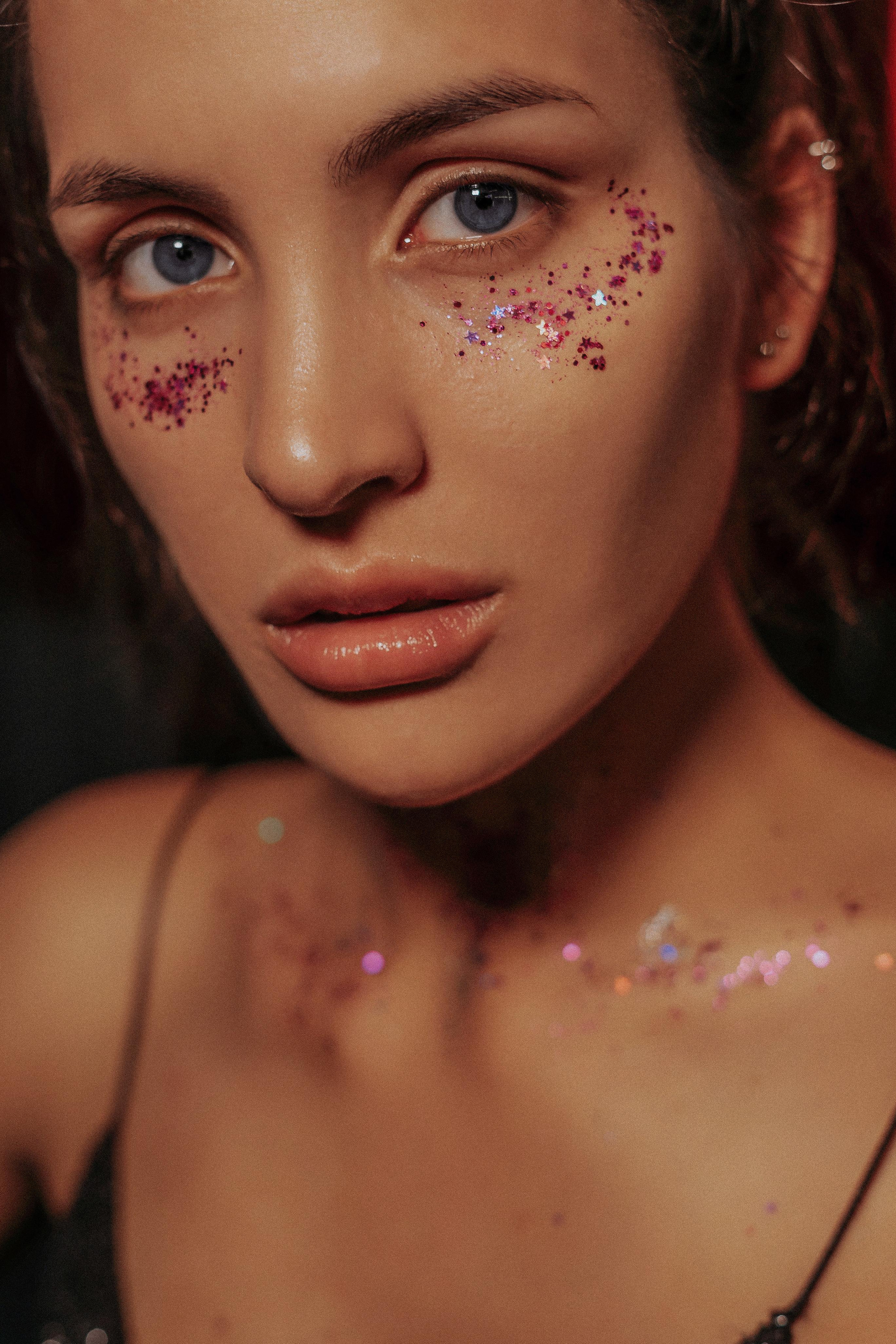 Модель для предметной съемки Кристина И. Москва| Sale Easy