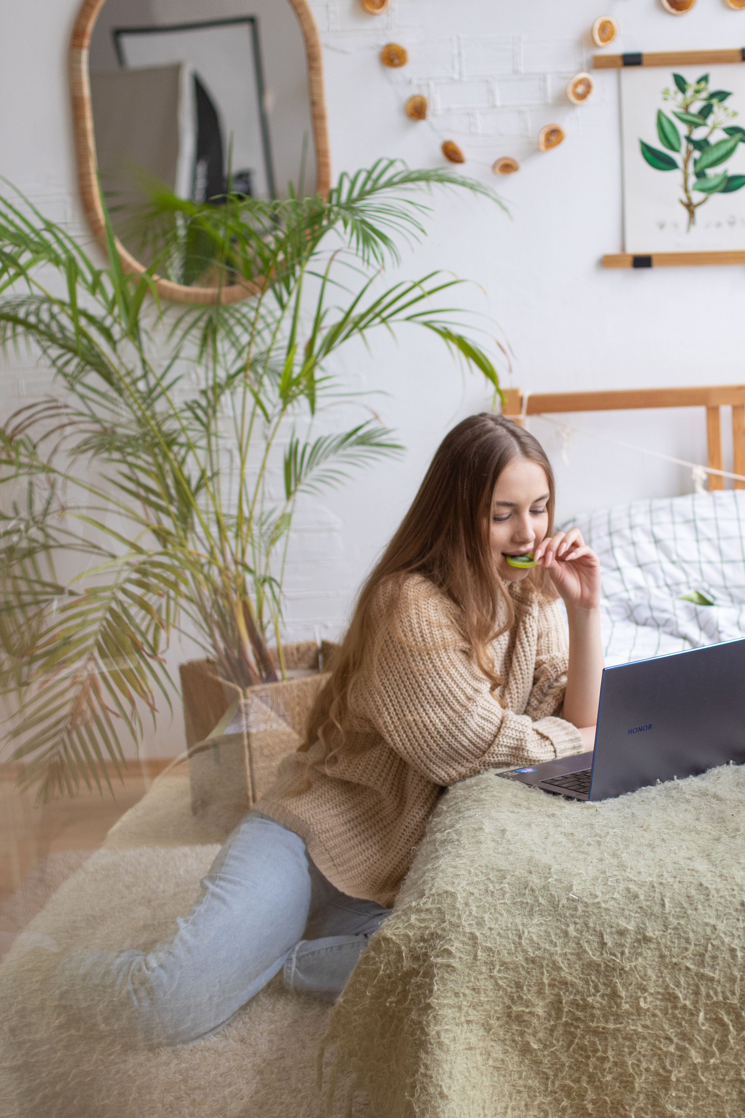 Модель для предметной съемки Анастасия И. Москва| Sale Easy