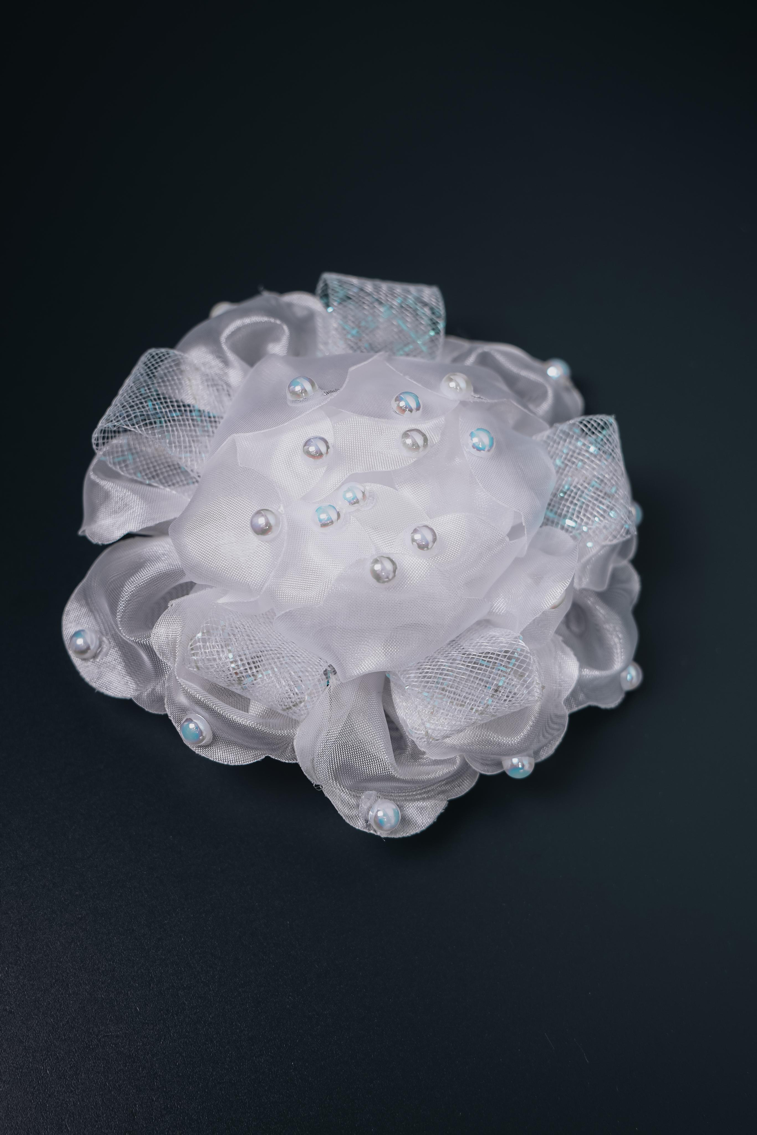 Стильная предметная съемка бантов для модных коллекций