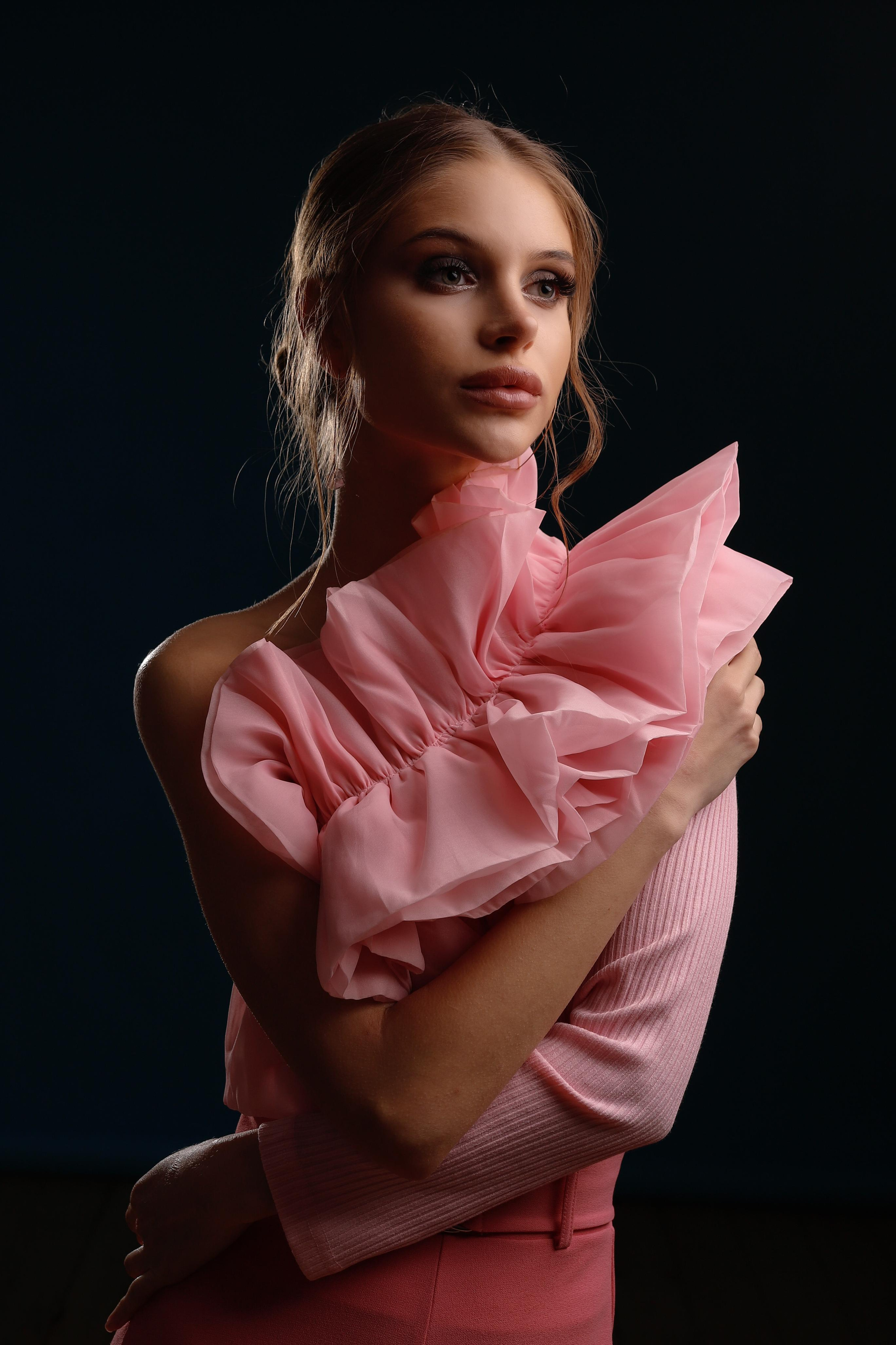 Модель для предметной съемки Валентина Н.Новгород | Sale Easy