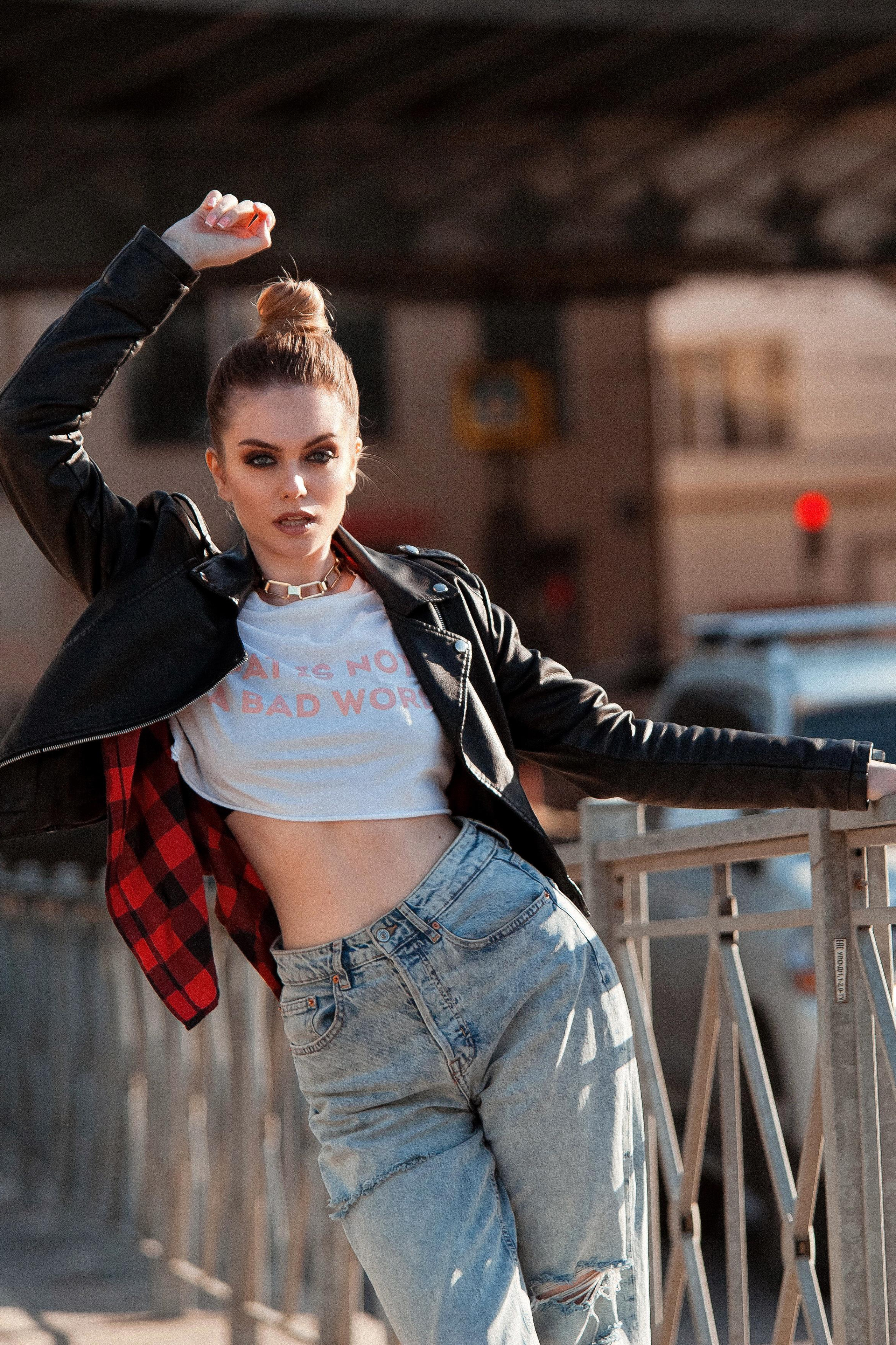 Модель для предметной съемки Эвелина С-Петербург | Sale Easy