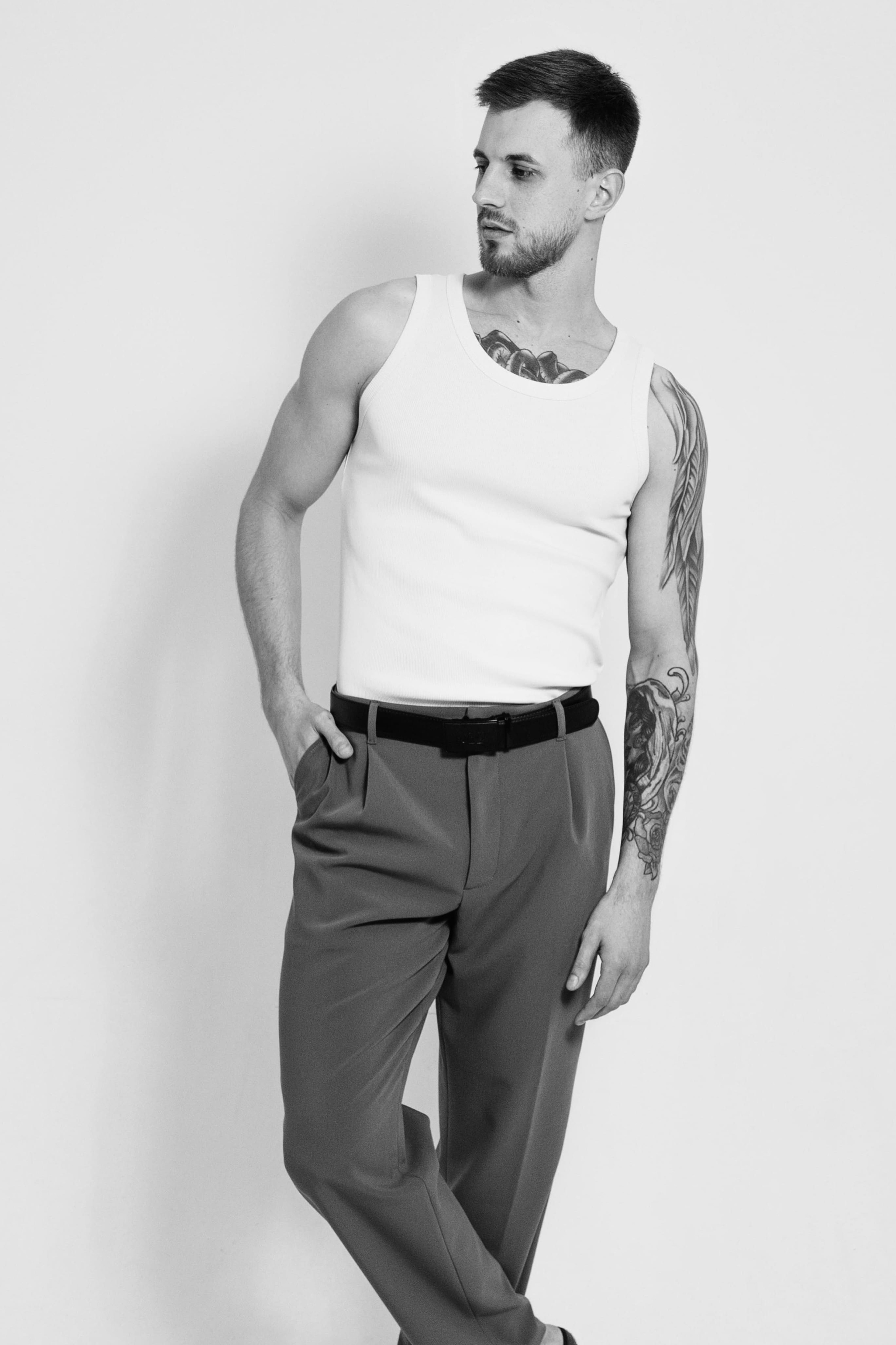 Модель для предметной съемки Евгений id 20 106 Сочи| Sale Easy