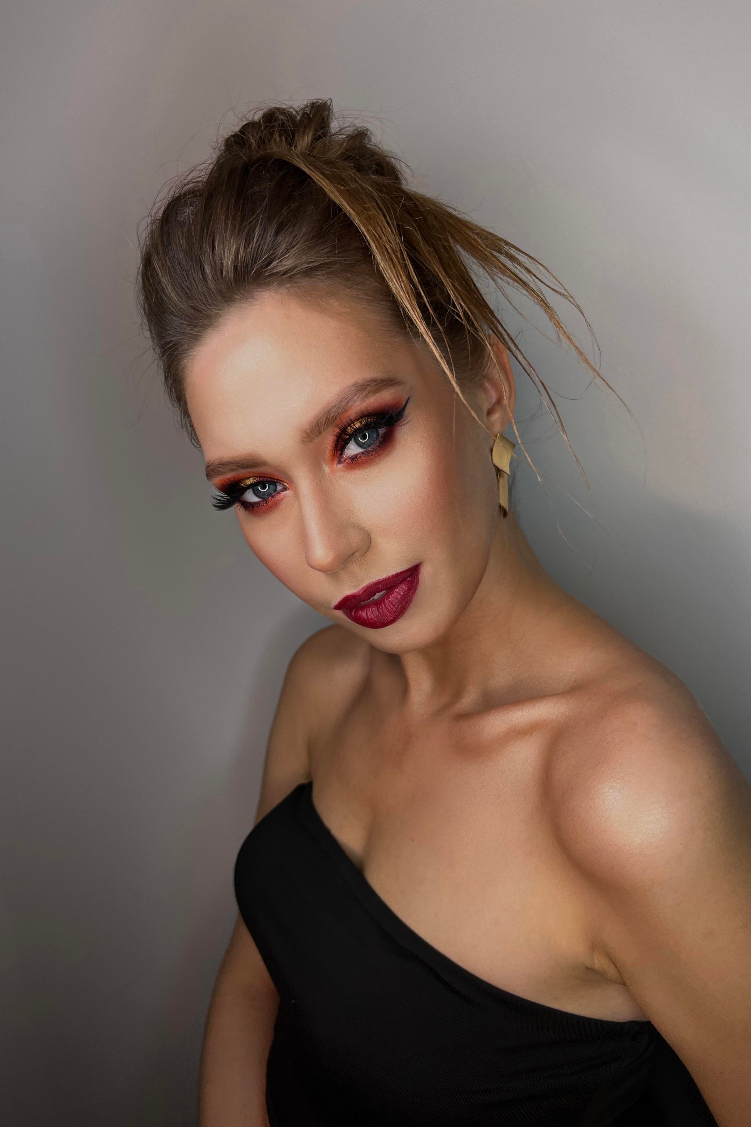 Модель для предметной съемки Полина В. Москва| Sale Easy