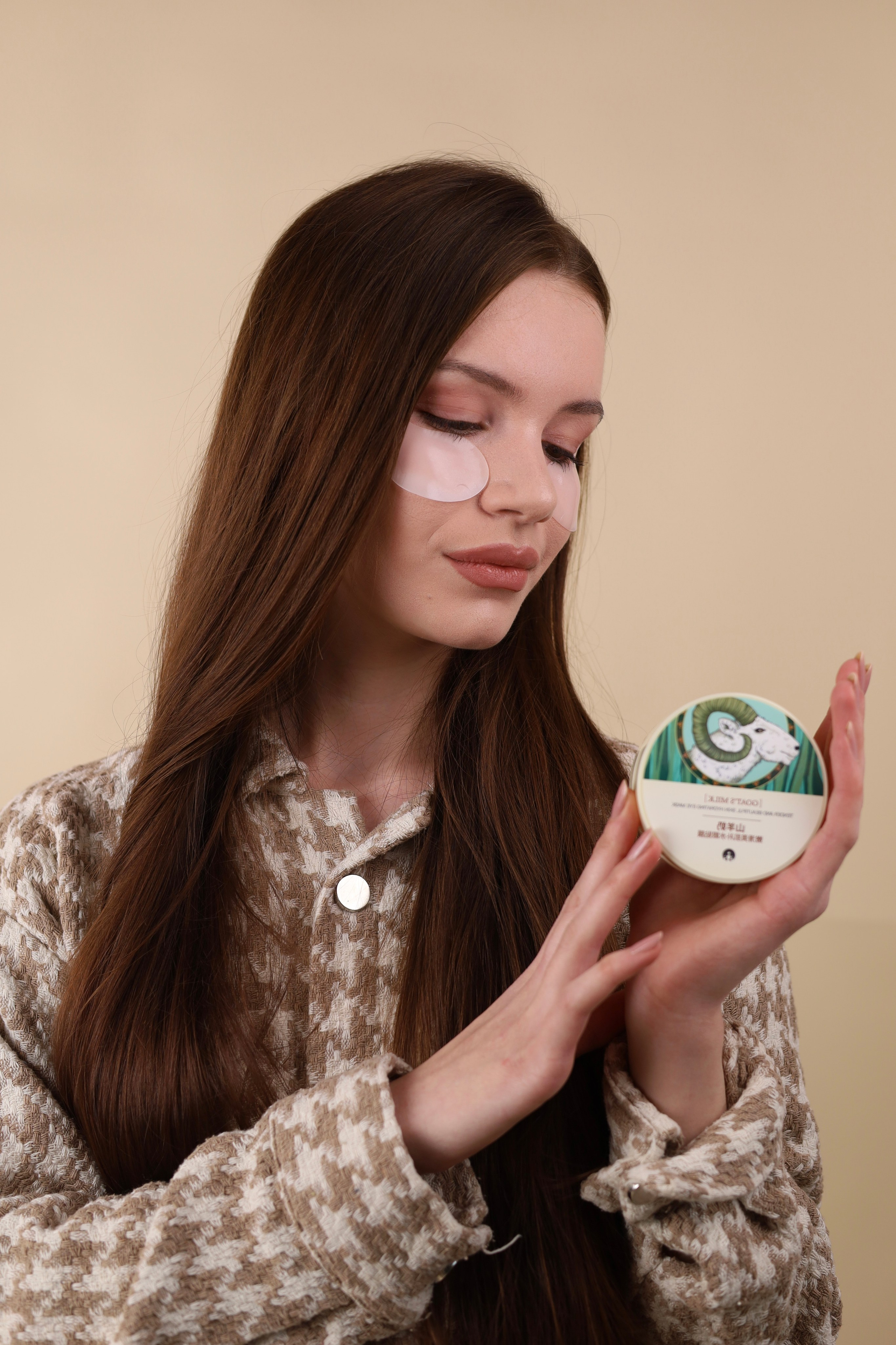 Модель для предметной съемки Александра id 16 056 Казань| Sale Easy