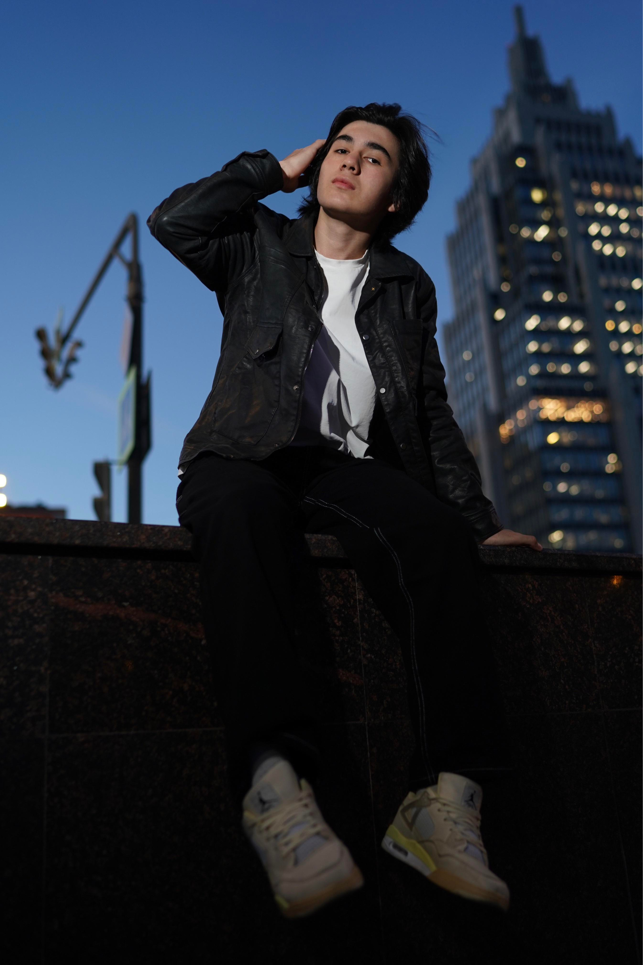 Модель для предметной съемки Зухурбек Москва | Sale Easy