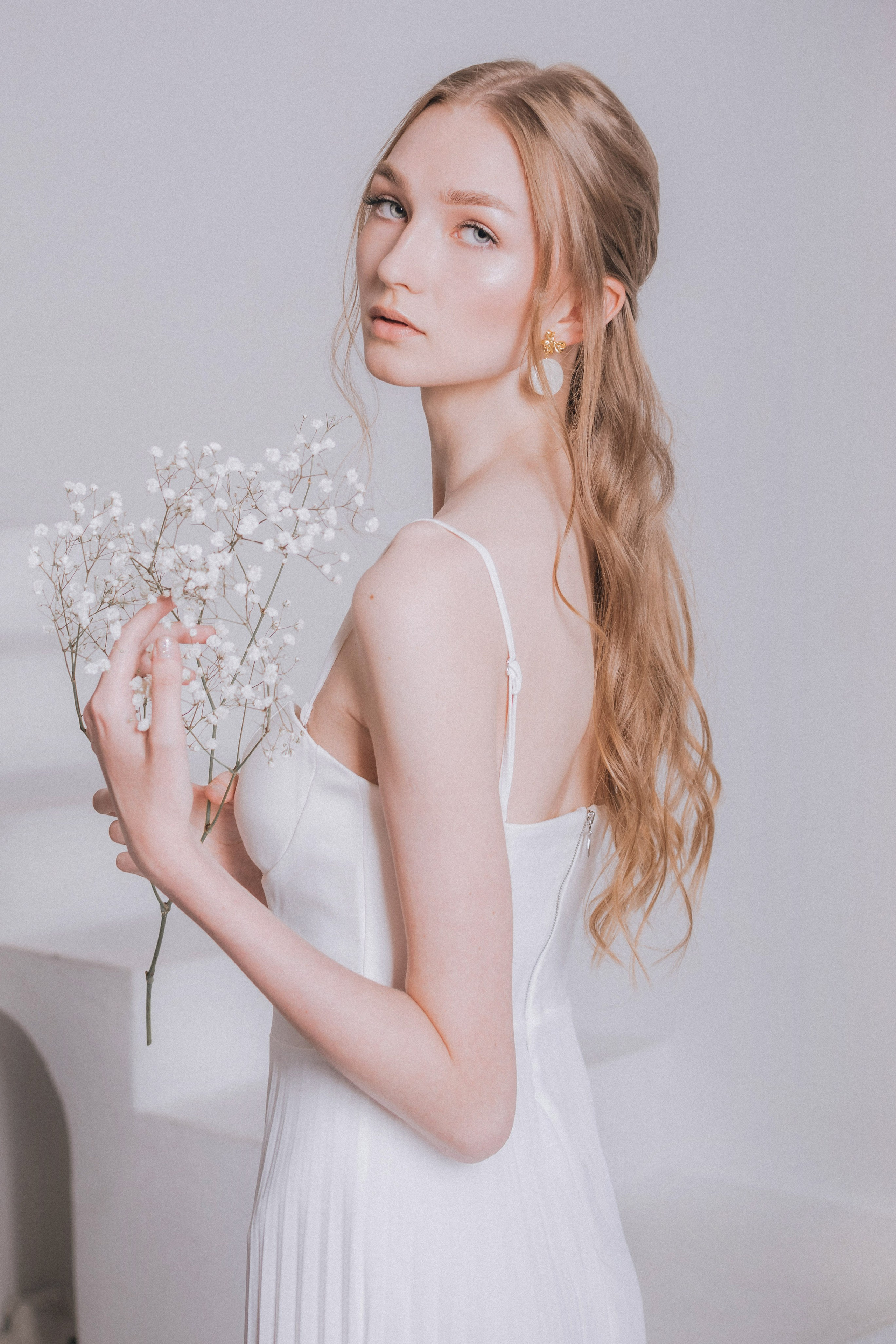 Модель для предметной съемки Юлия О. Н.Н.| Sale Easy