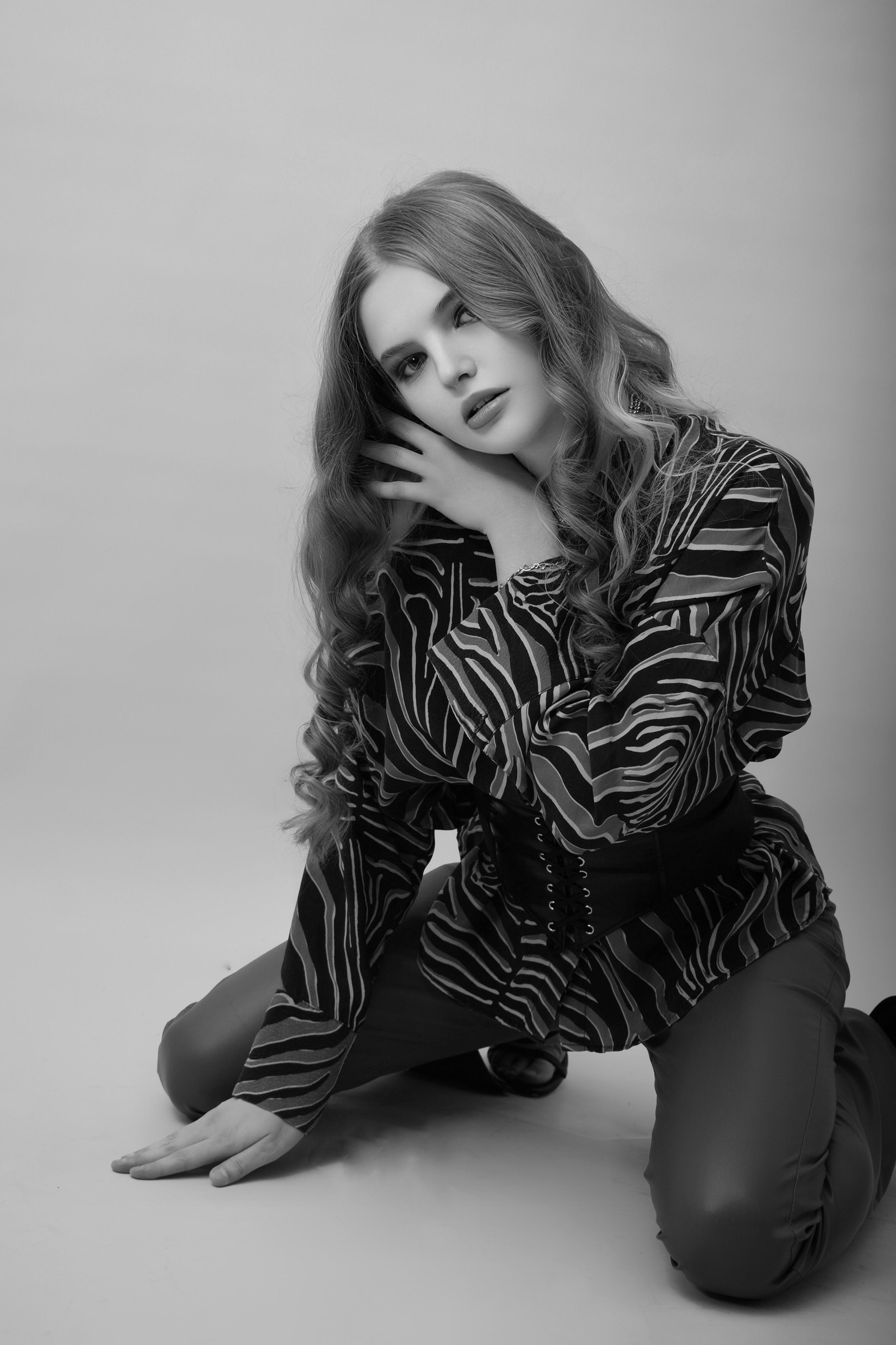 Модель для предметной съемки Зарина Москва| Sale Easy