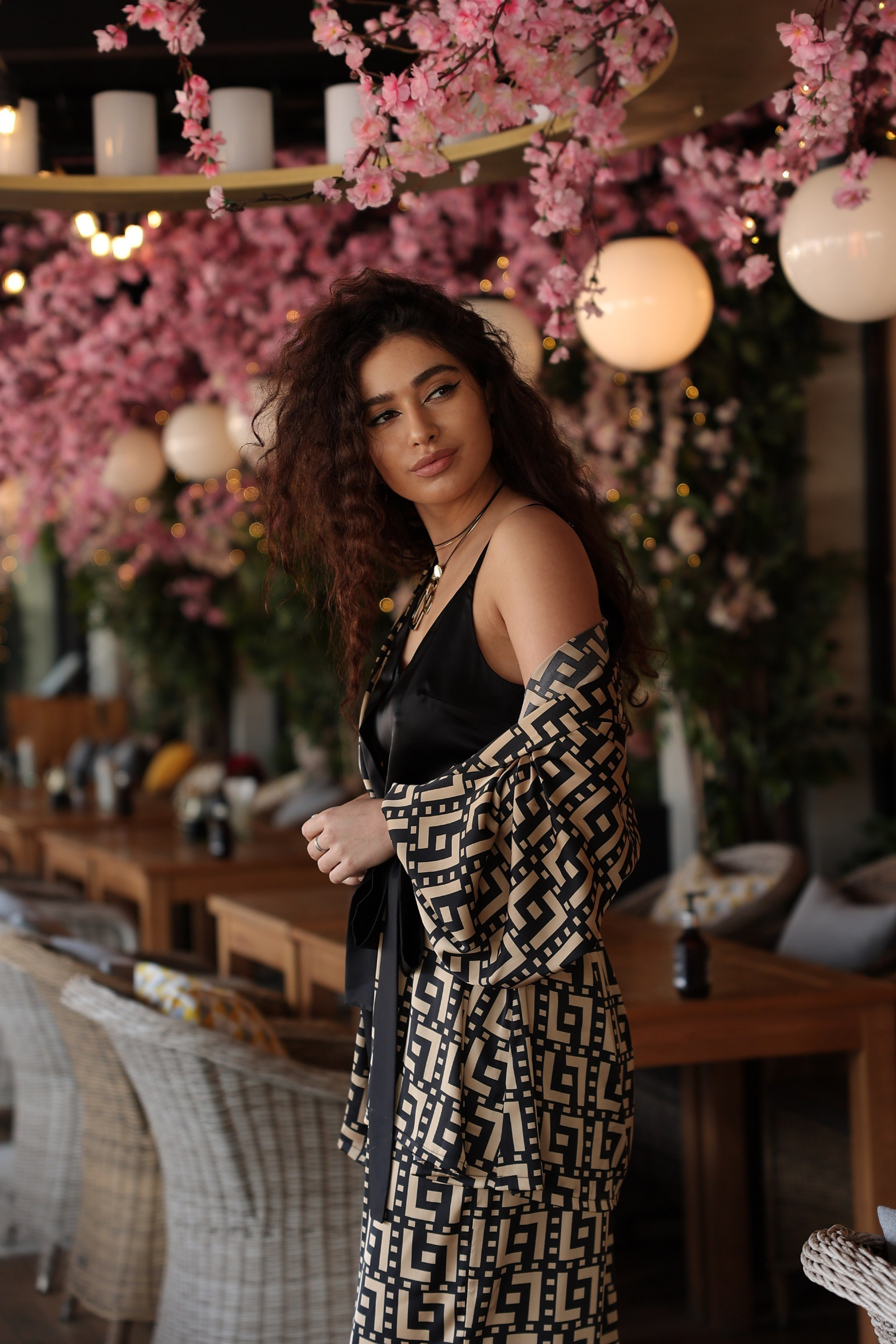 Модель для предметной съемки Валерия А. НН| Sale Easy