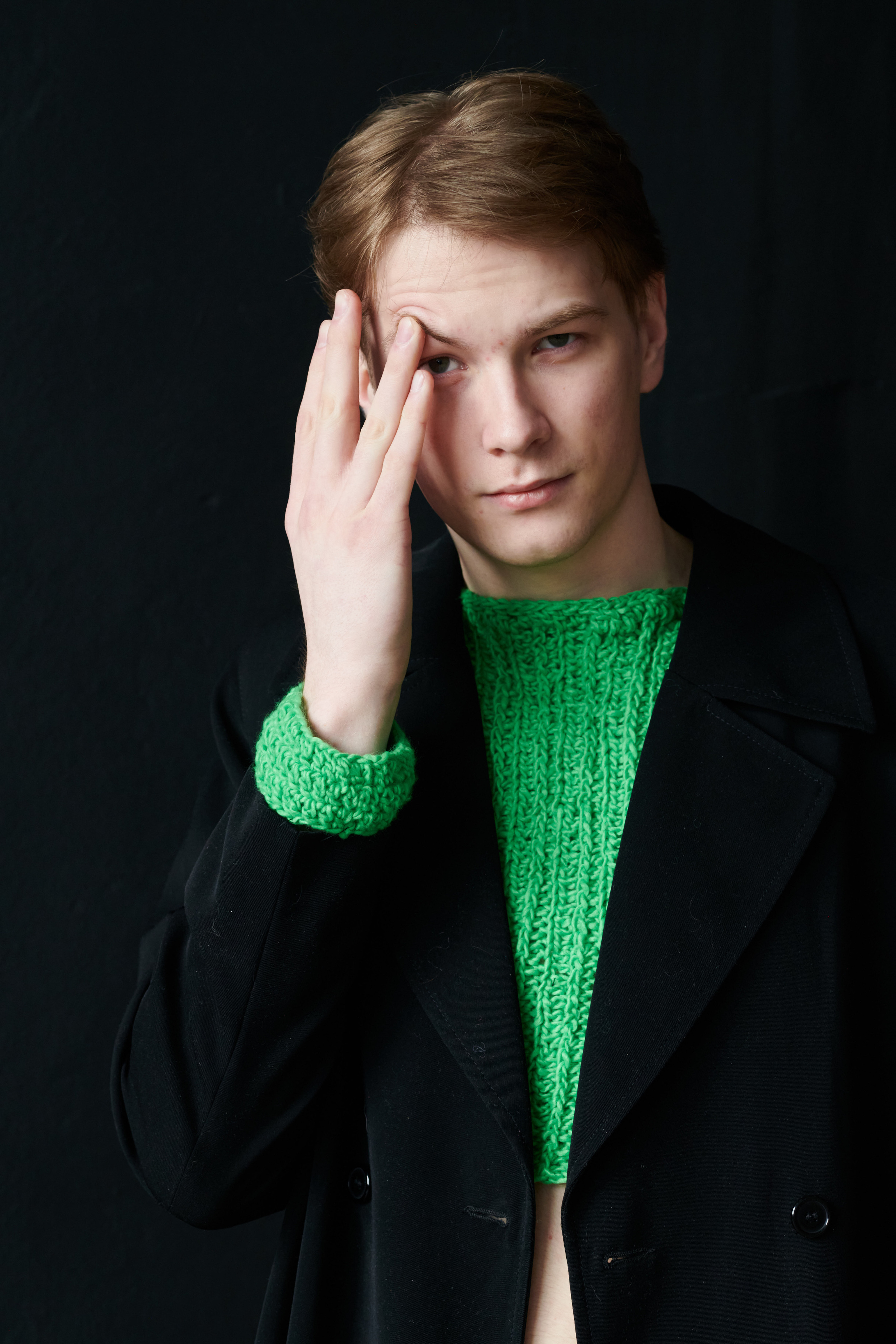 Модель для предметной съемки Кирилл В Н.Новгород | Sale Easy