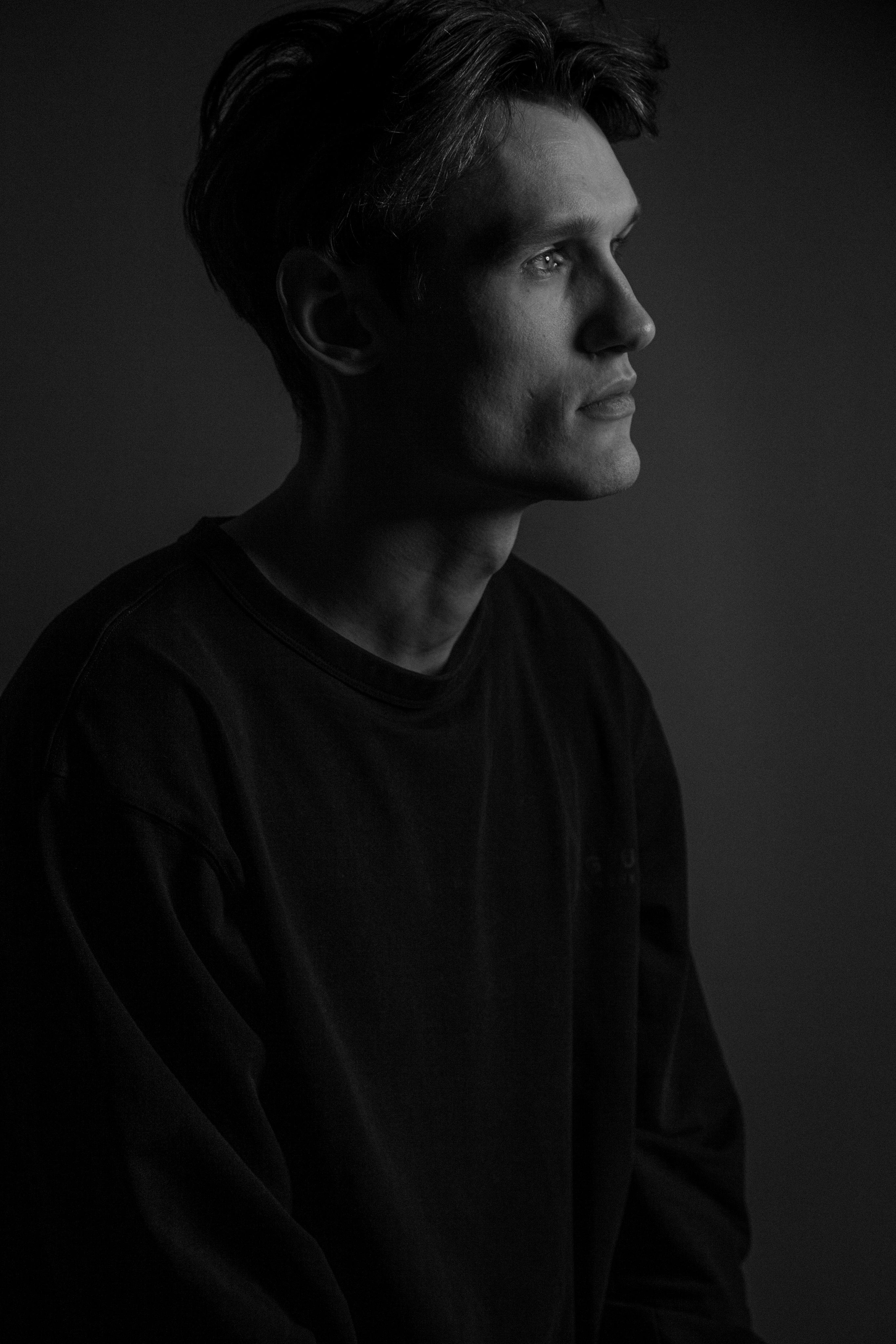 Модель для предметной съемки Илья АА Москва | Sale Easy