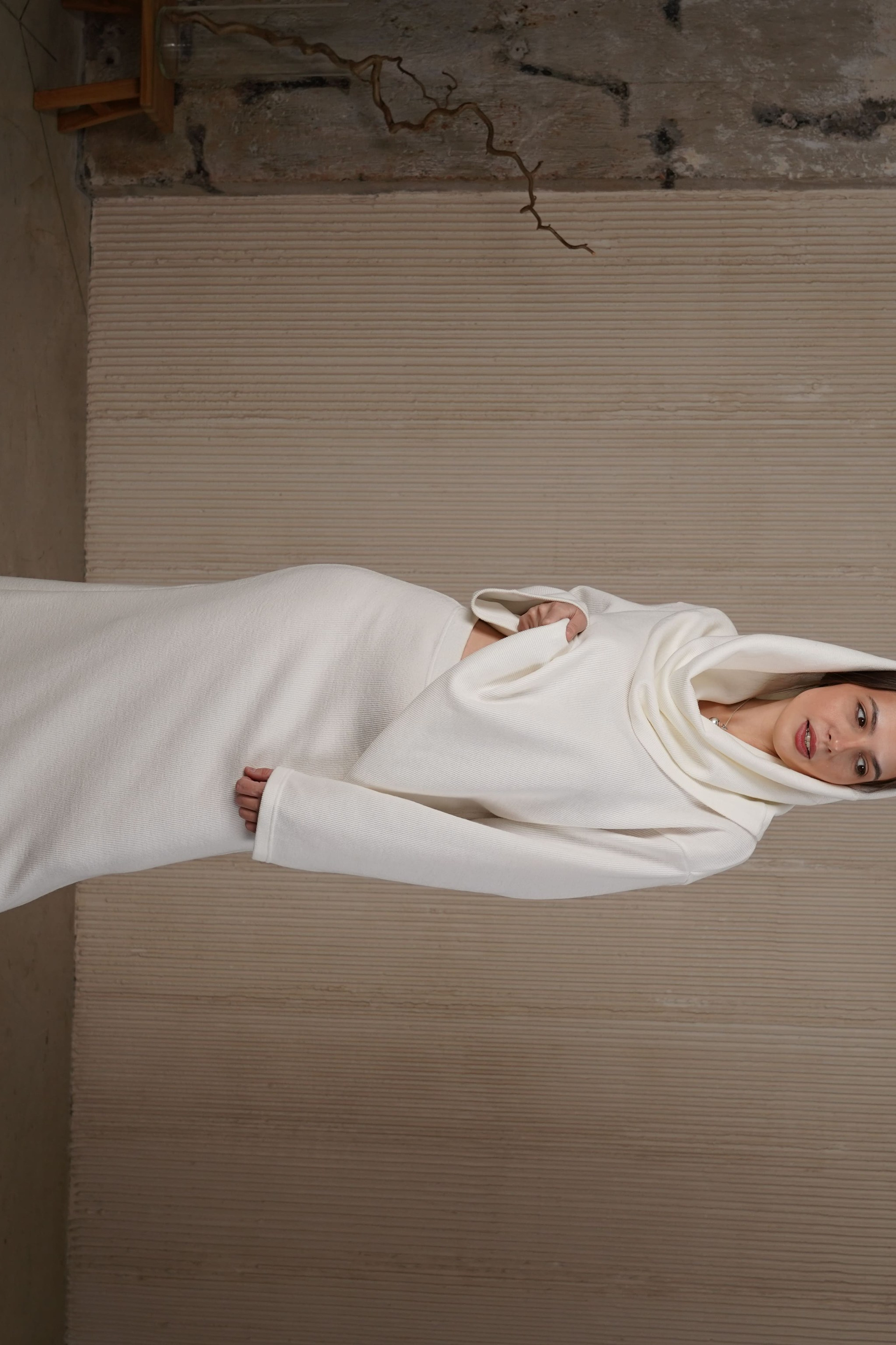 Модель для предметной съемки Яна 28 052 С-Пб| Sale Easy