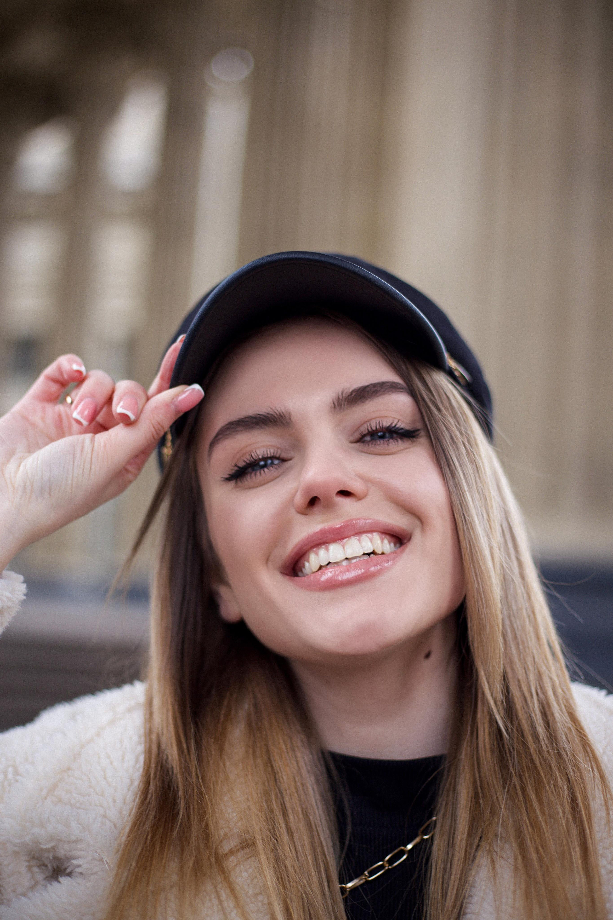 Модель для предметной съемки Эвелина С-Петербург | Sale Easy