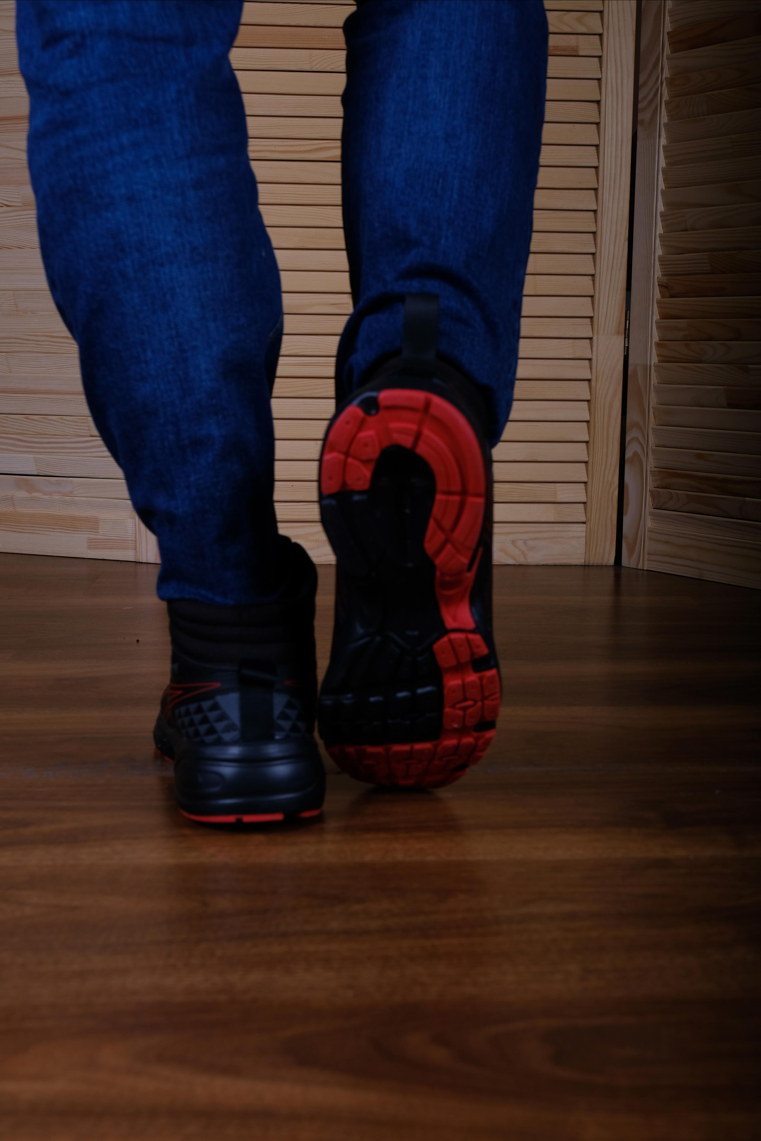 Портфолио. Фото мужской одежды для маркетплейсов | Sale Easy