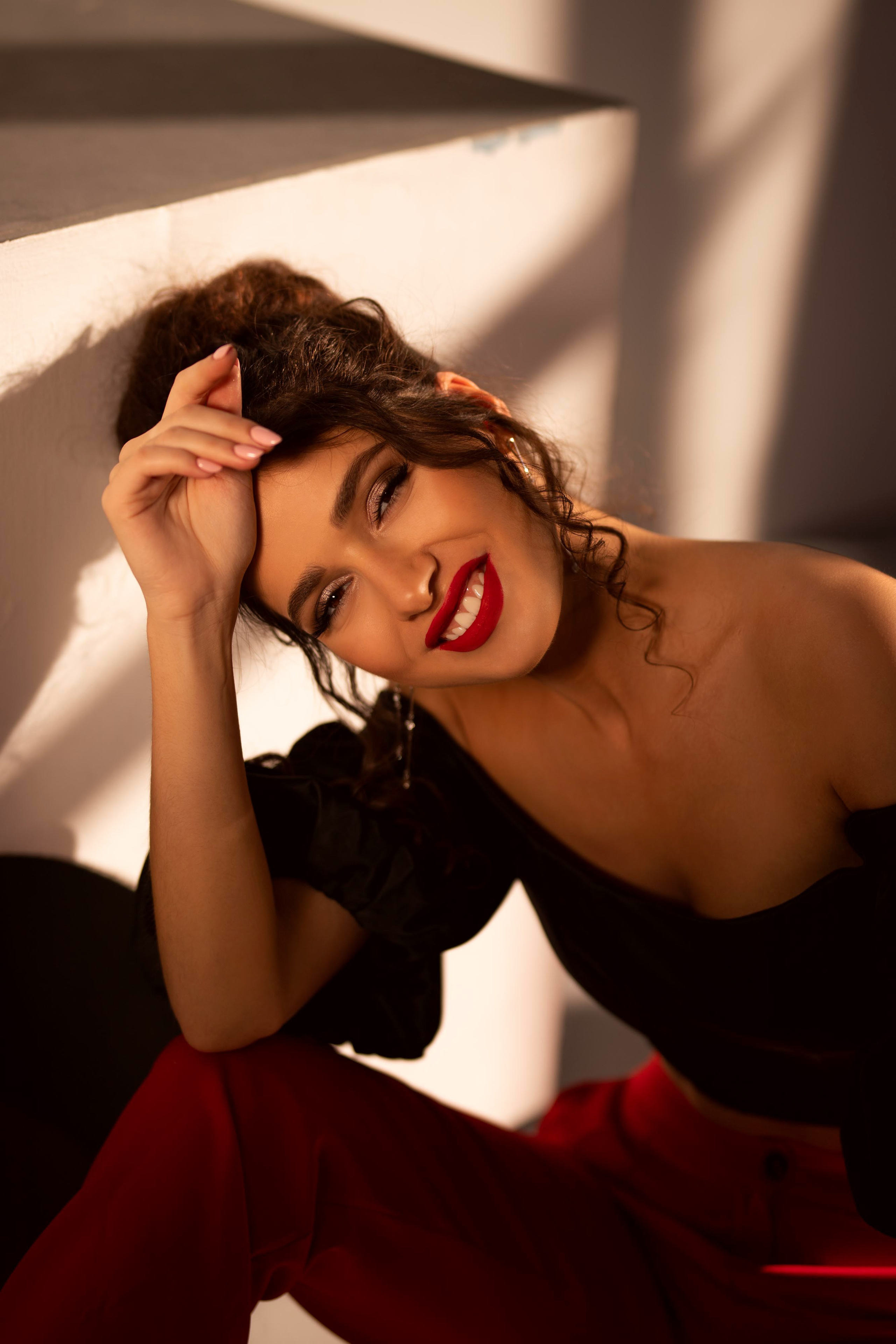 Модель для предметной съемки Валерия А. НН| Sale Easy