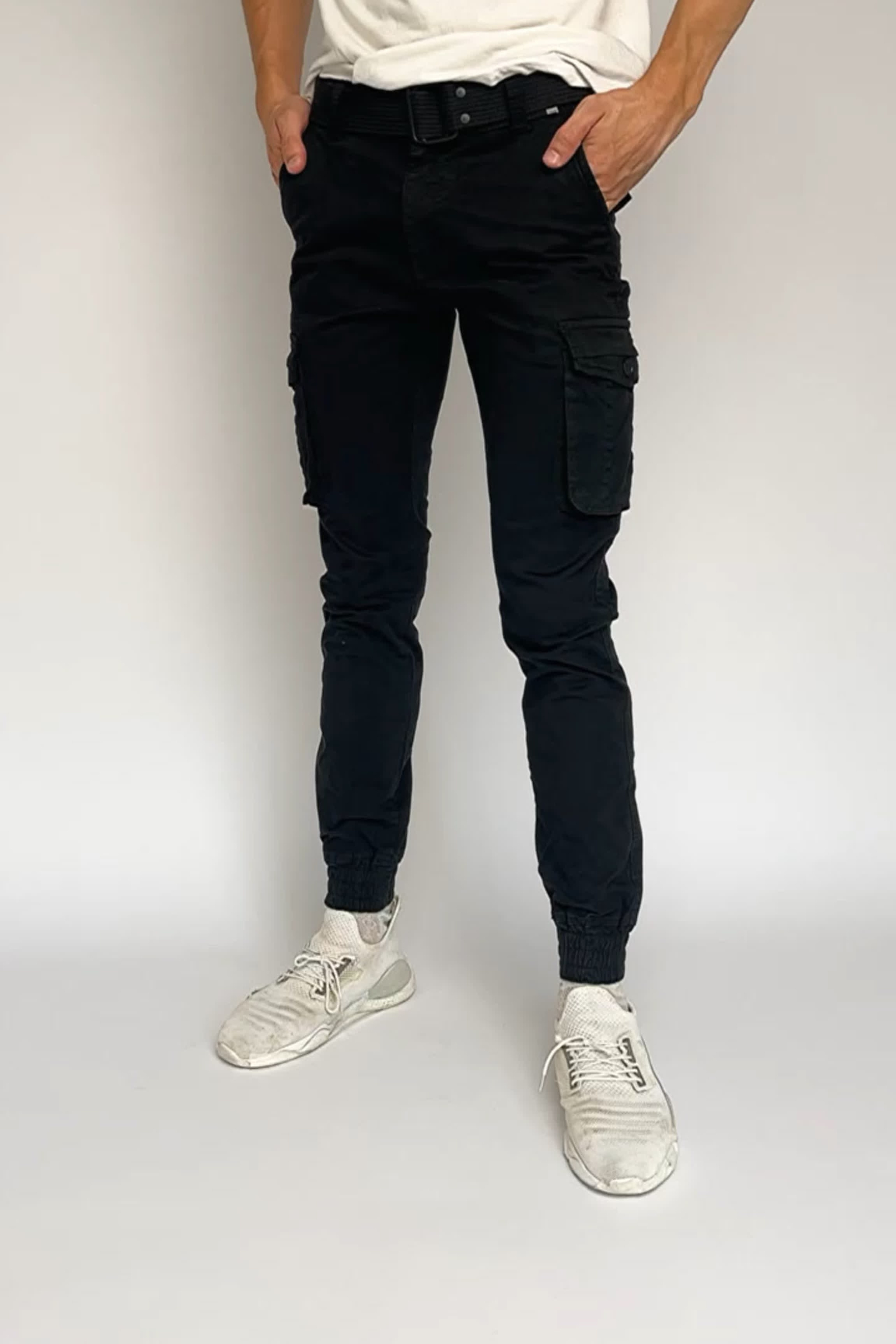 Портфолио видеосъемка одежды для маркетплейсов | Sale Easy