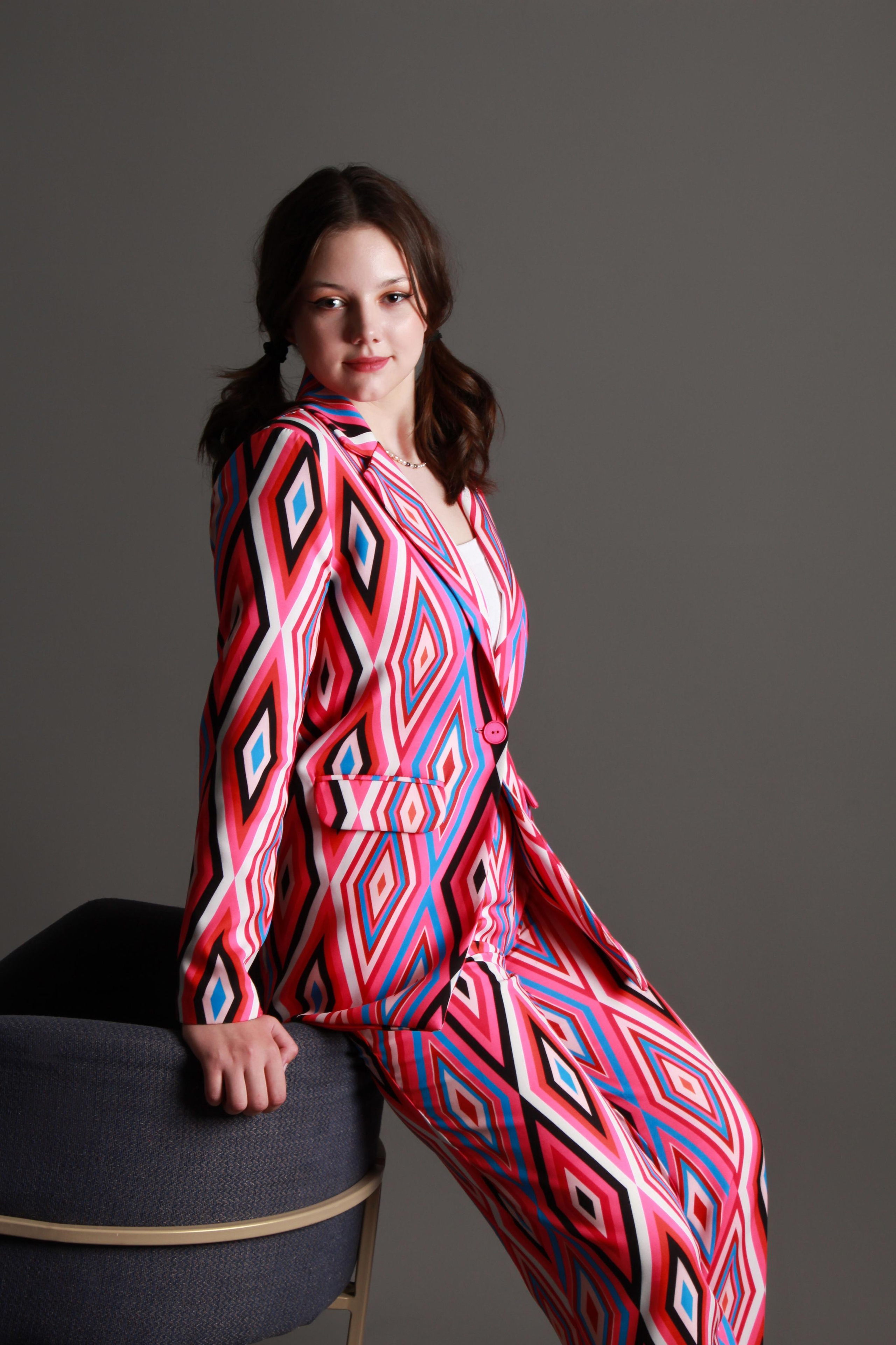 Модель для предметной съемки Виктория З Новосибирск| Sale Easy