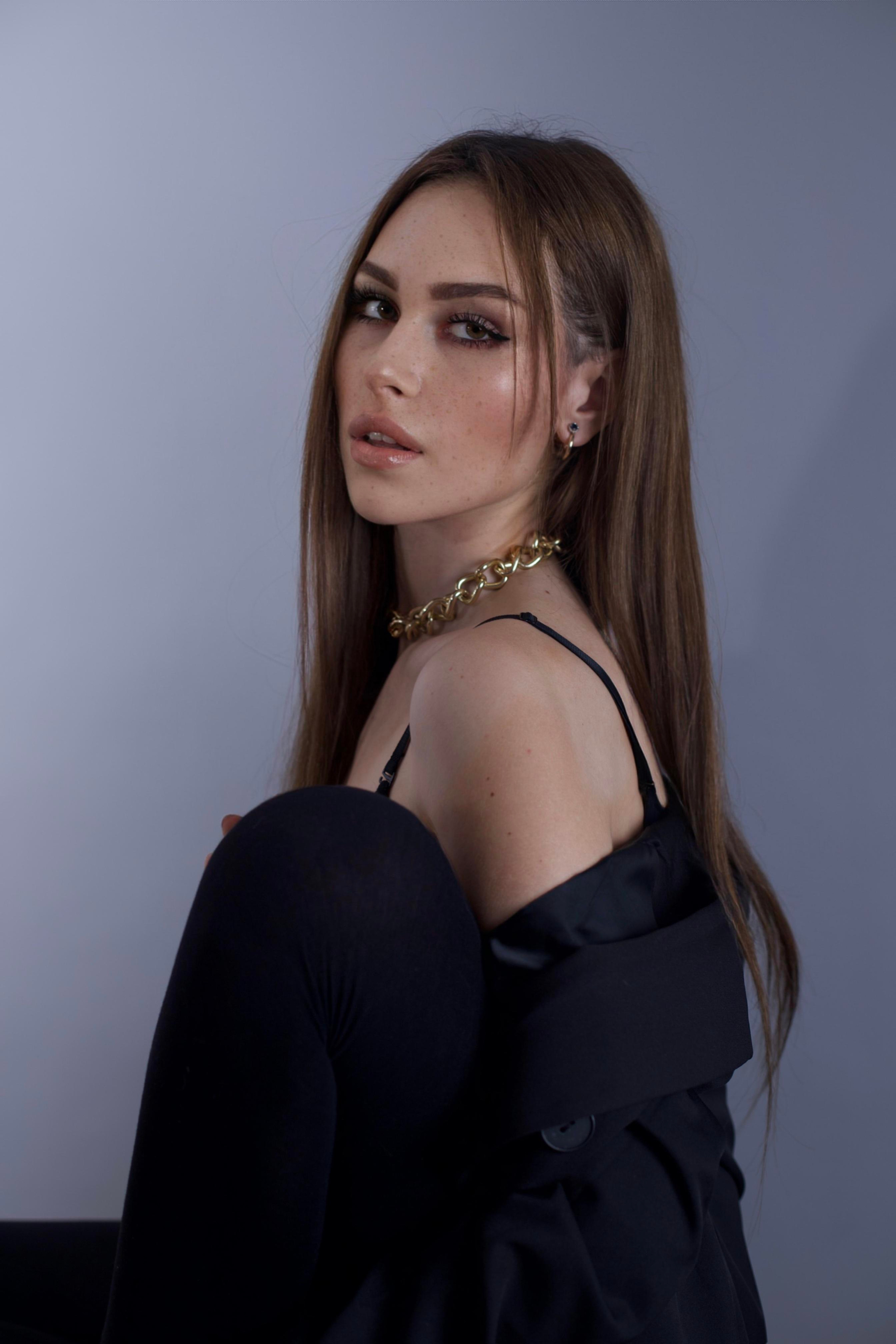 Модель для предметной съемки красотка Виктория В.Москва| Sale Easy