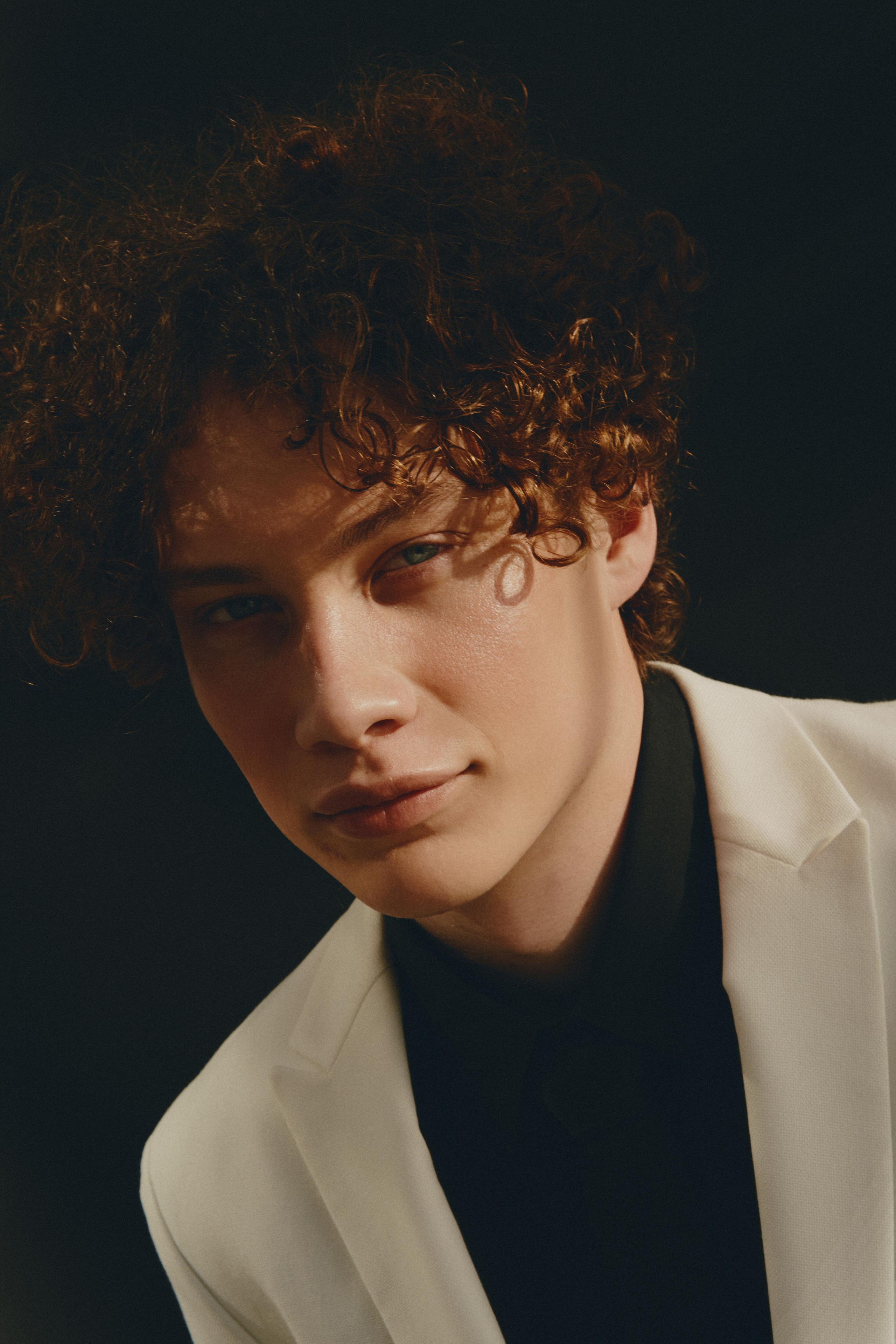 Модель для предметной съемки Даниил Г. Москва | Sale Easy