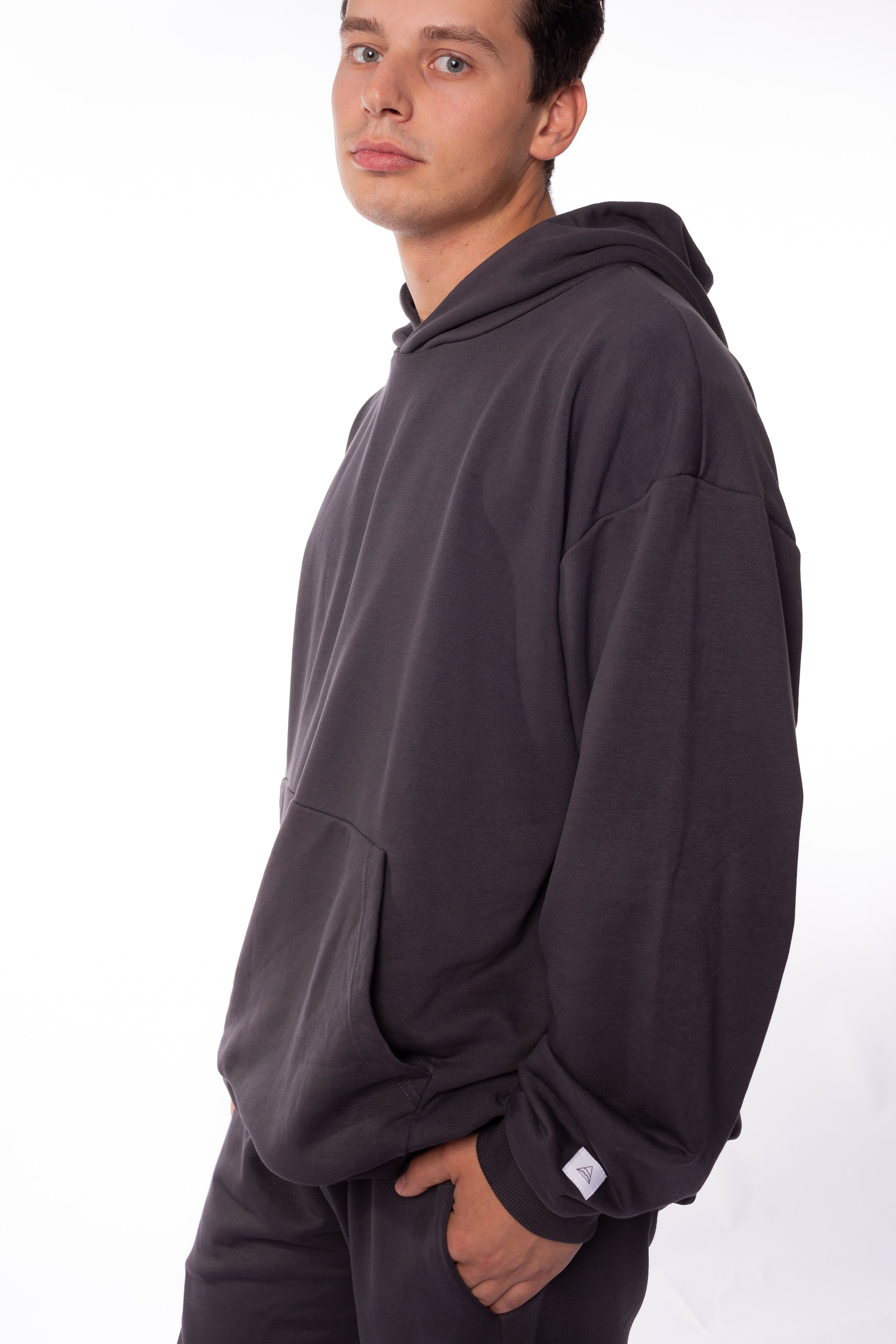 Модель для предметной съемки Александр О Казань| Sale Easy