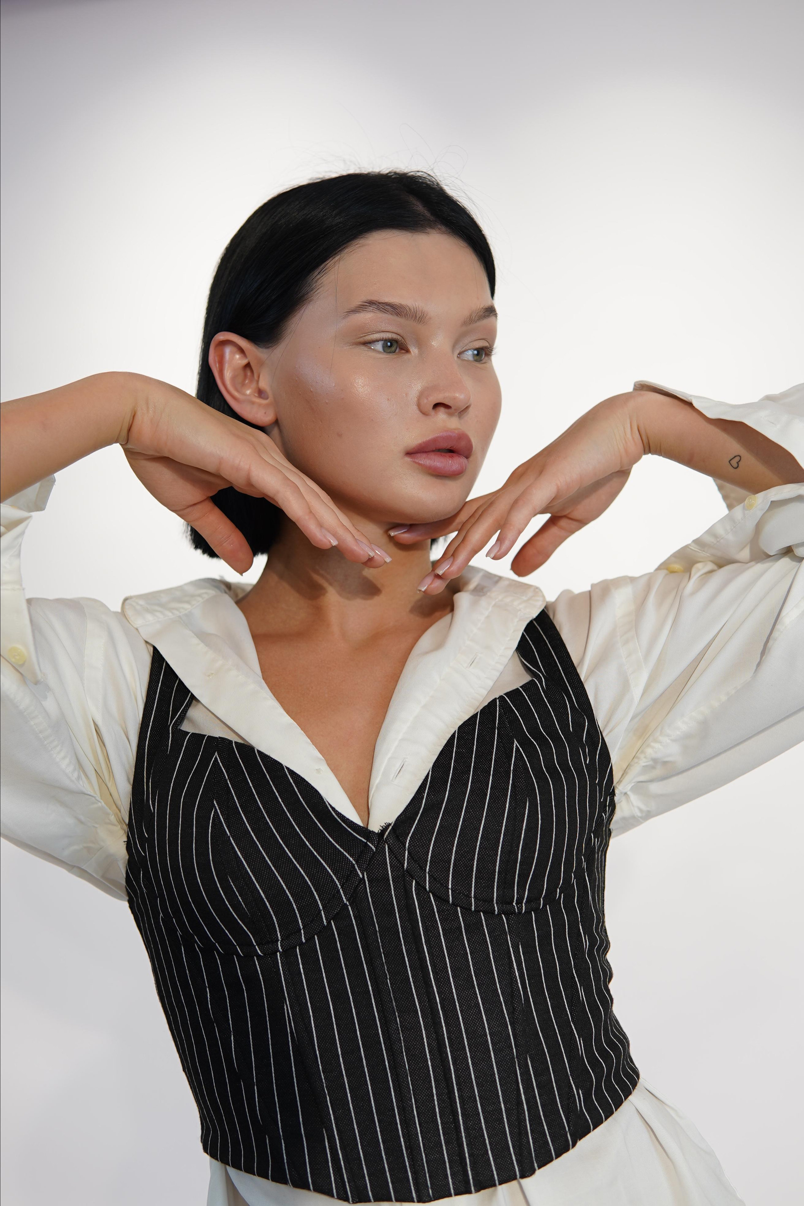 Модель для предметной съемки Ксения А. Москва| Sale Easy