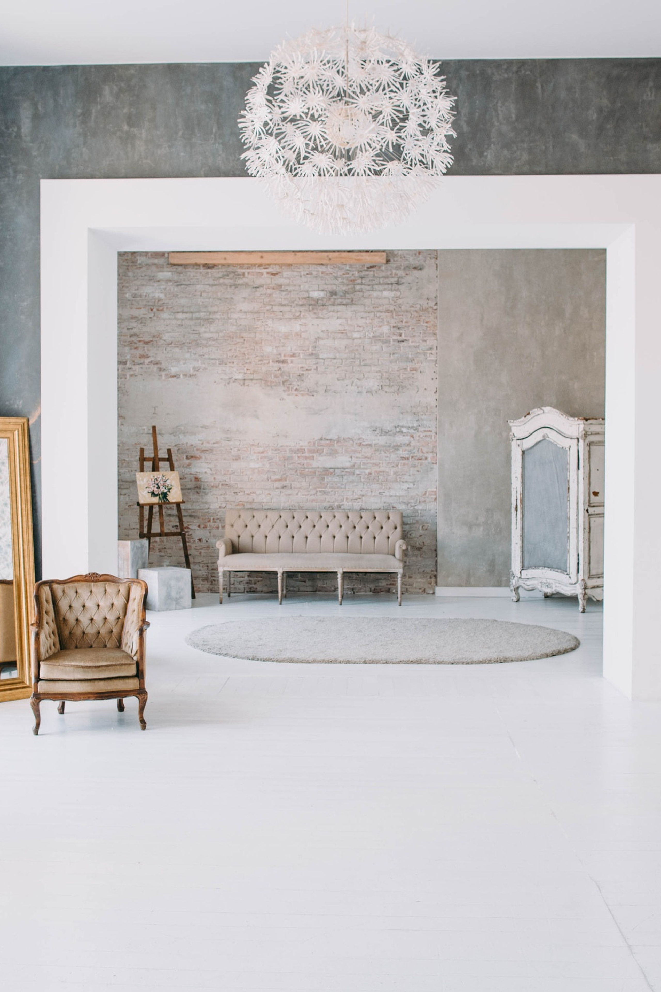 Студия ATOP Зал MARS для предметной съемки  Новосибирск|Sale Easy