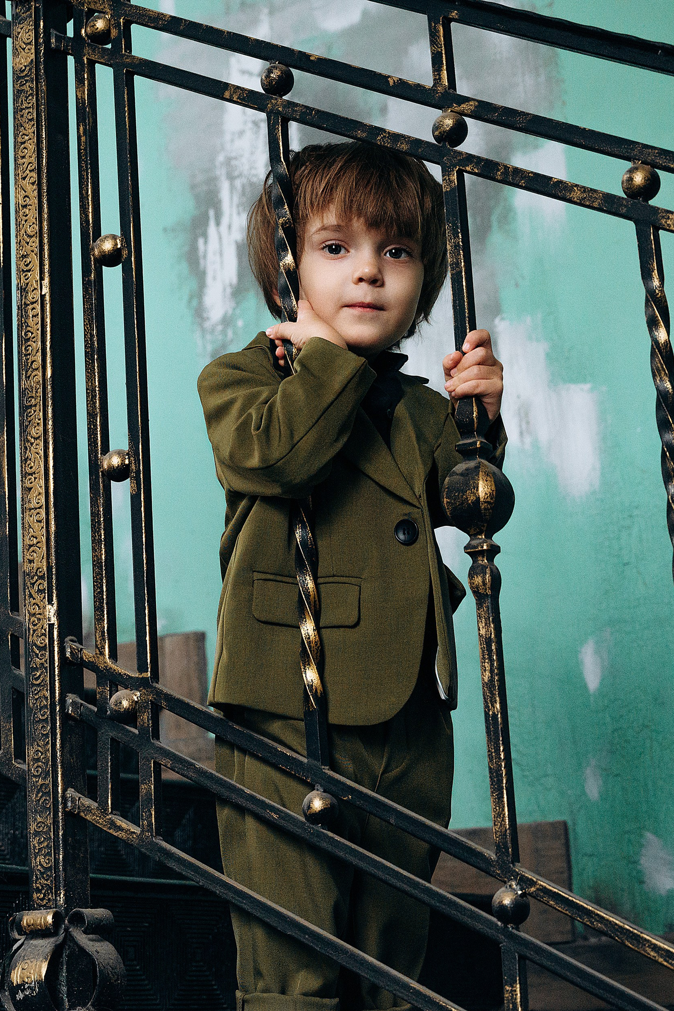 Модель для предметной съемки мальчик Радэль Казань| Sale Easy