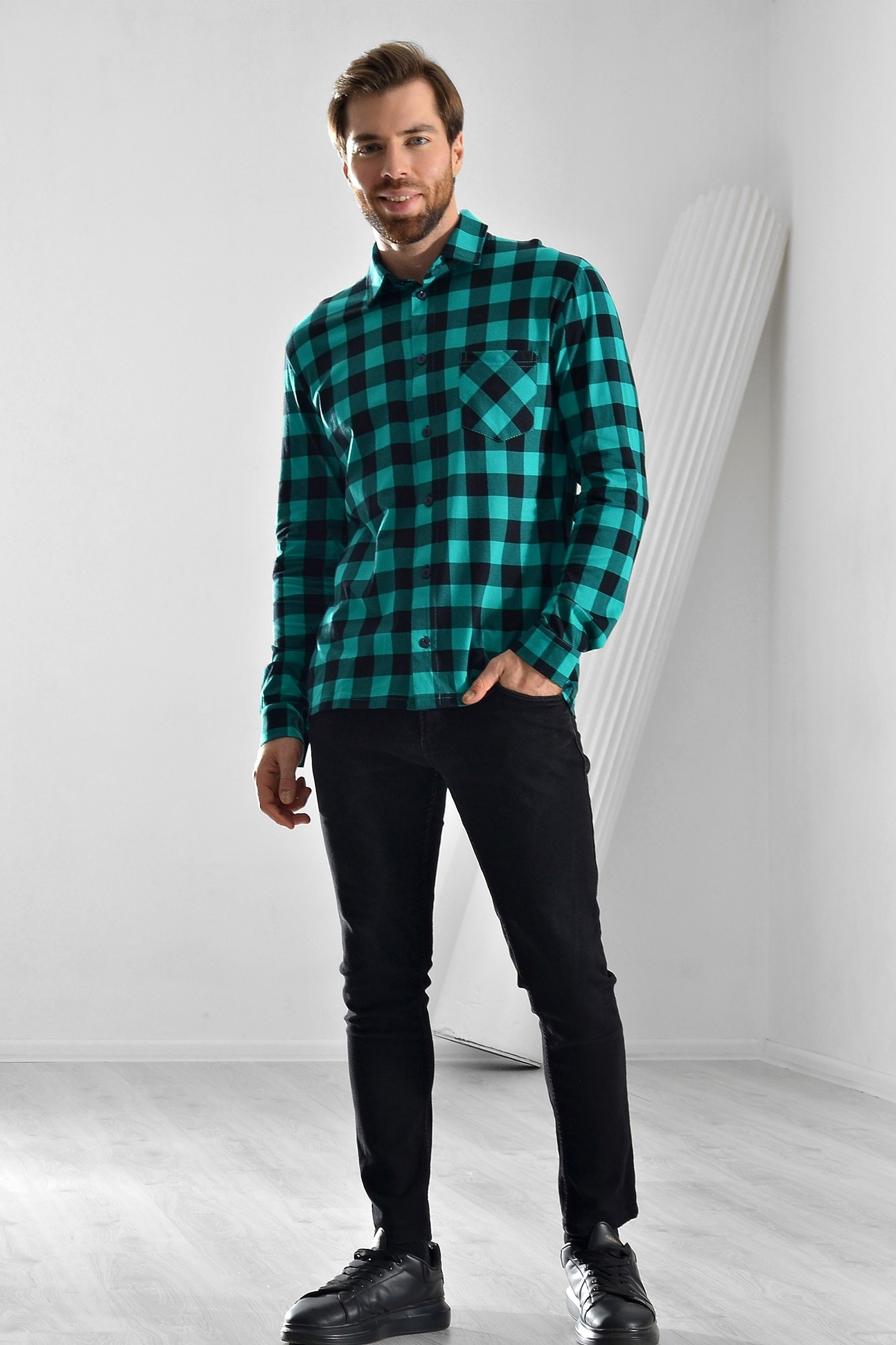 Модель для предметной съемки Евгений id 11156 Москва| Sale Easy