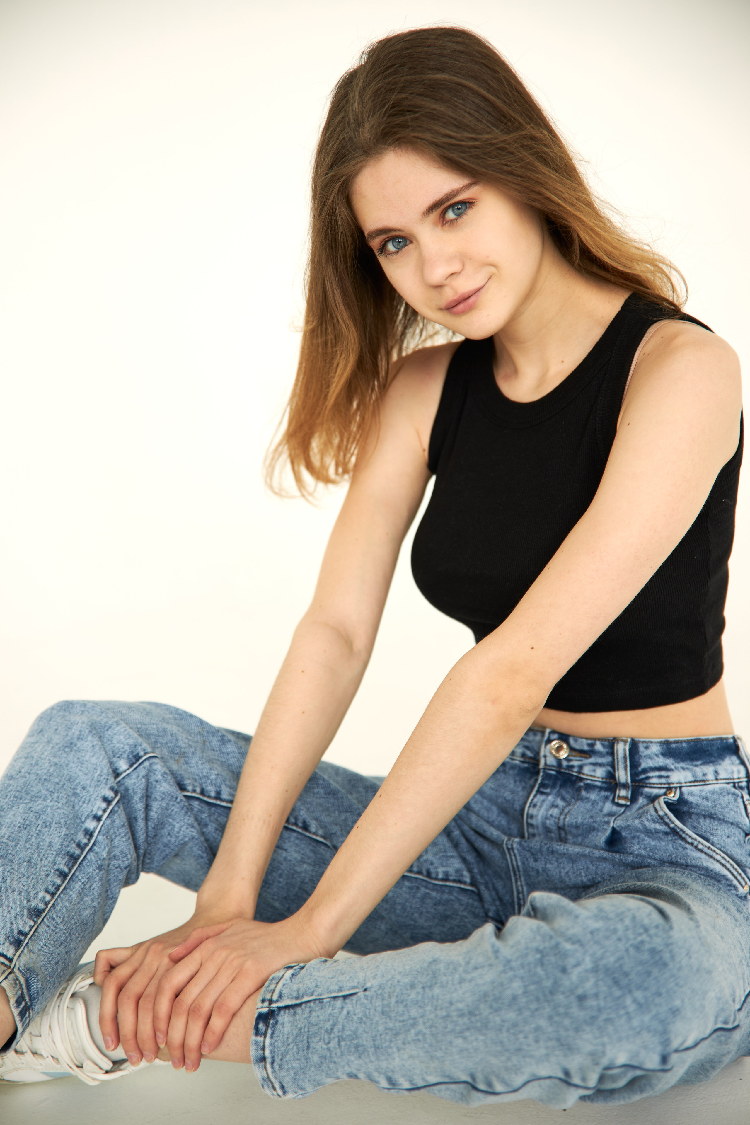 Модель для предметной съемки Владислава Н.Н.| Sale Easy