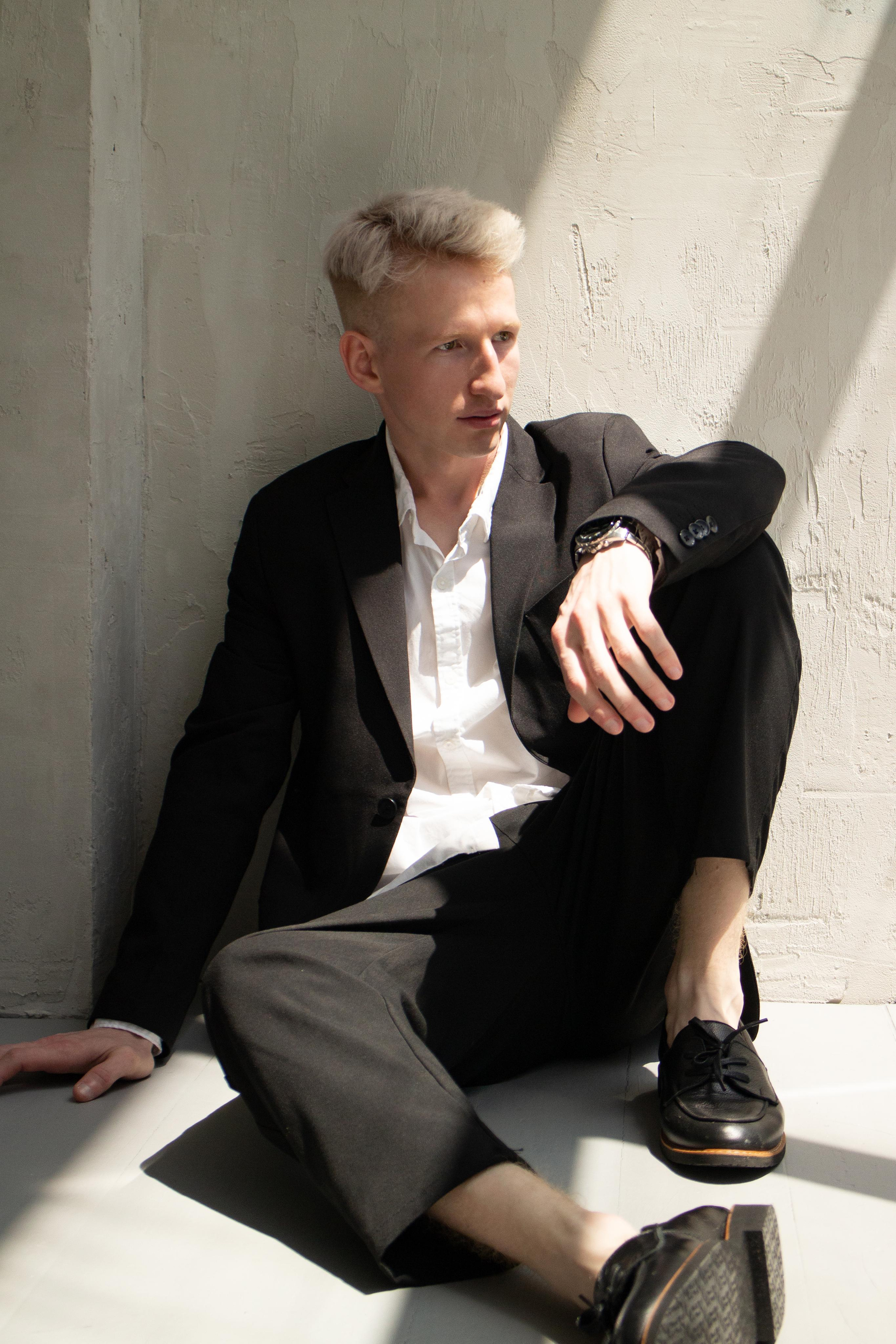 Модель для предметной съемки  Максим Б Сочи| Sale Easy