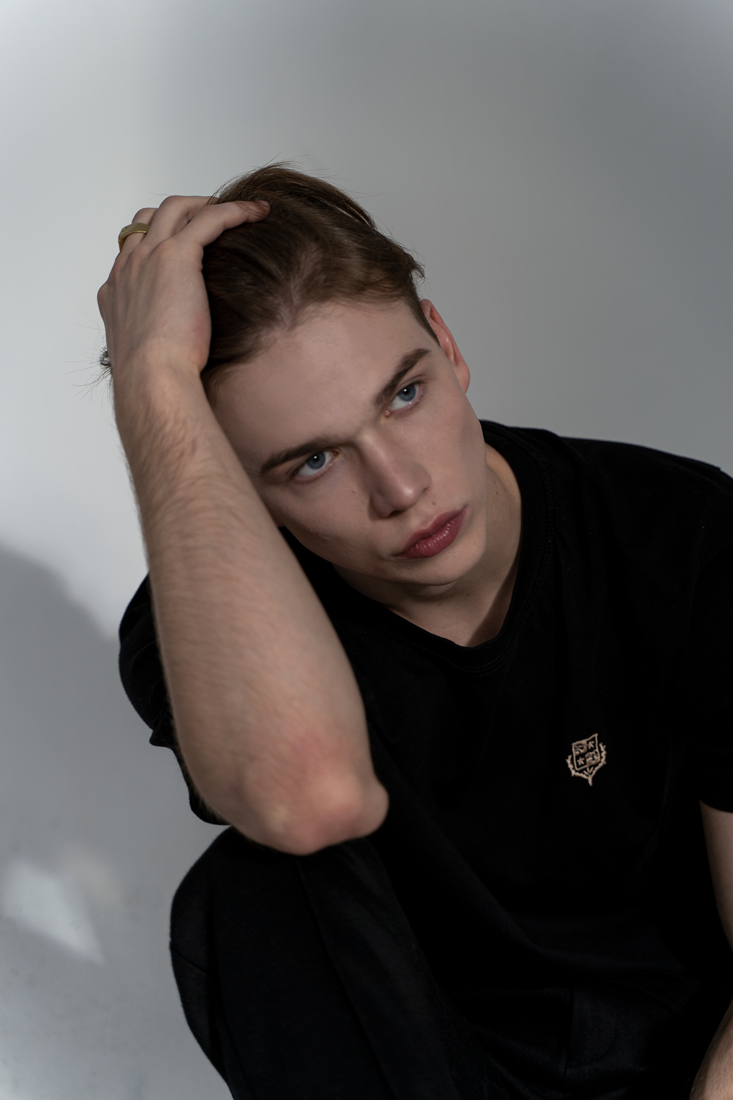 Модель для съемки для маркетплейсов Егор Е. Москва | Sale Easy