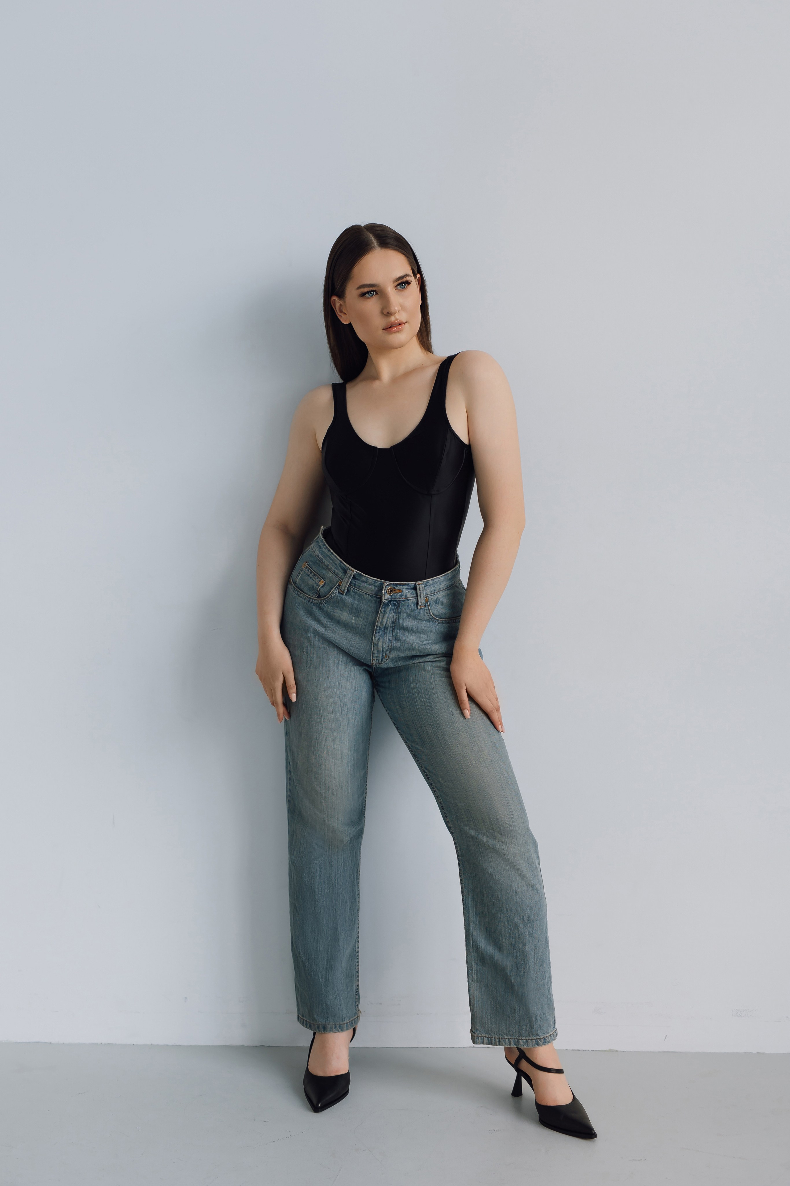 Модель для предметной съемки Янина Москва| Sale Easy