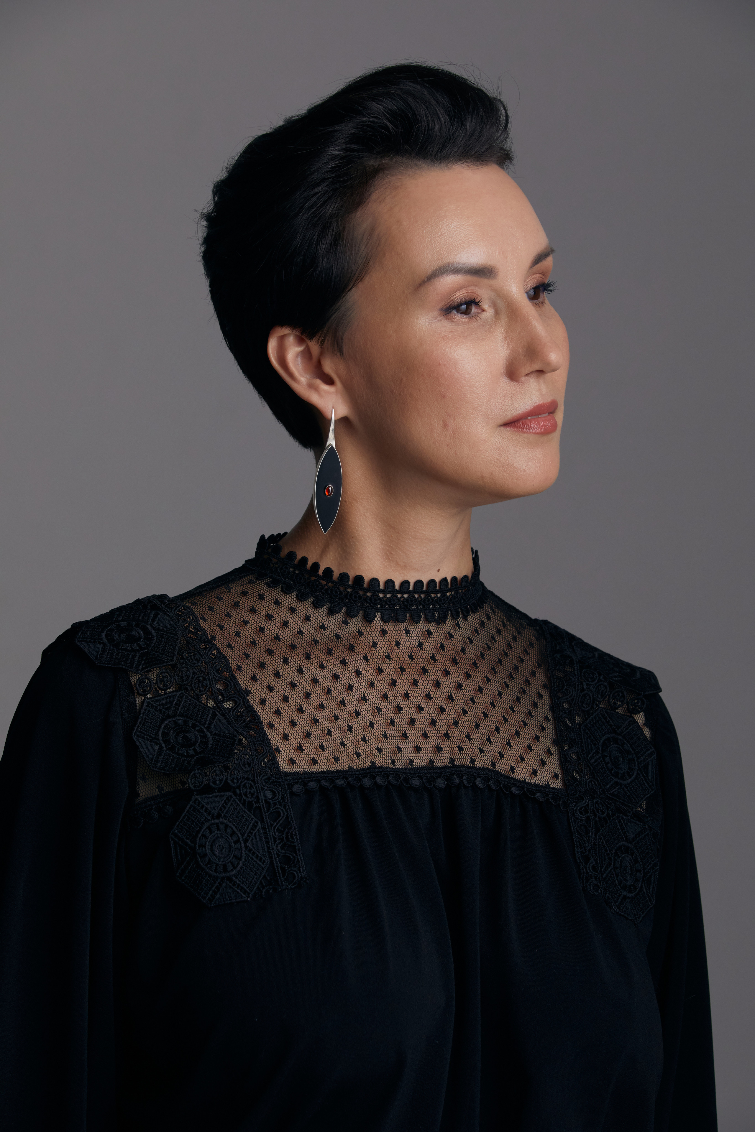 Модель для предметной съемки Ирина В С-Петербург | Sale Easy