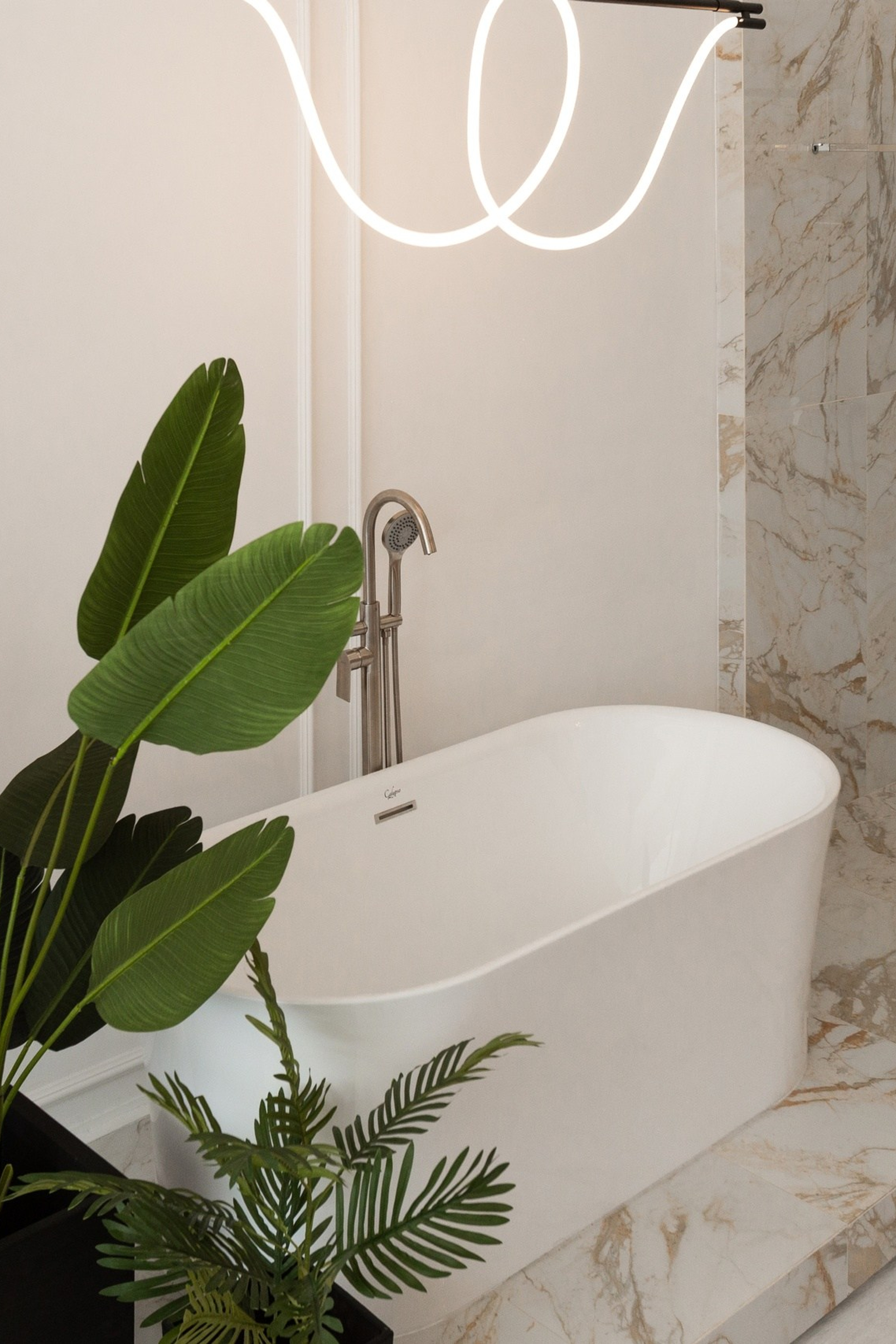 Студия FREEDOM — Зал LUX для предметной съемки Новосибирск|Sale Easy