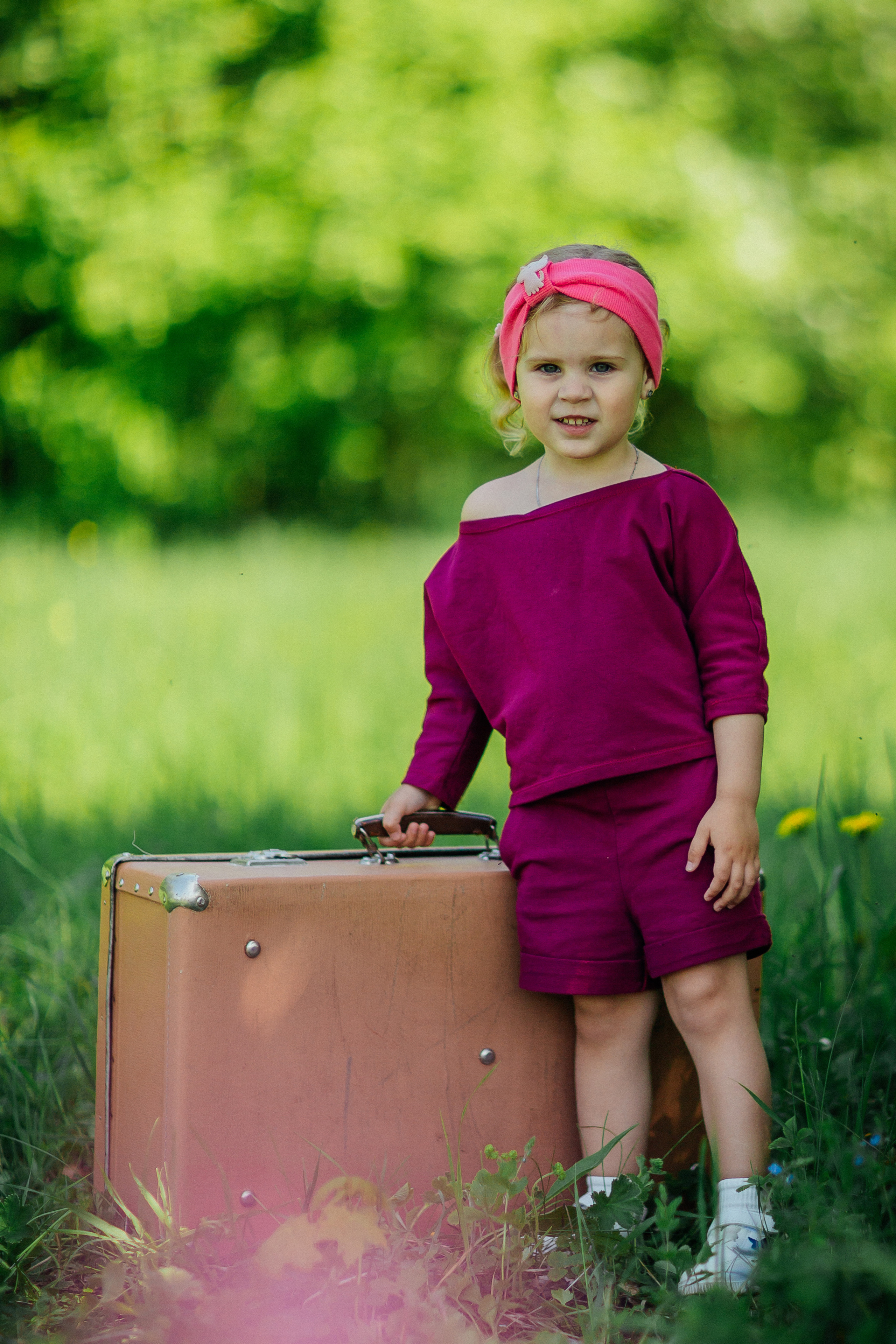 Модель девочка для предметной съемки Мирослава Казань| Sale Easy