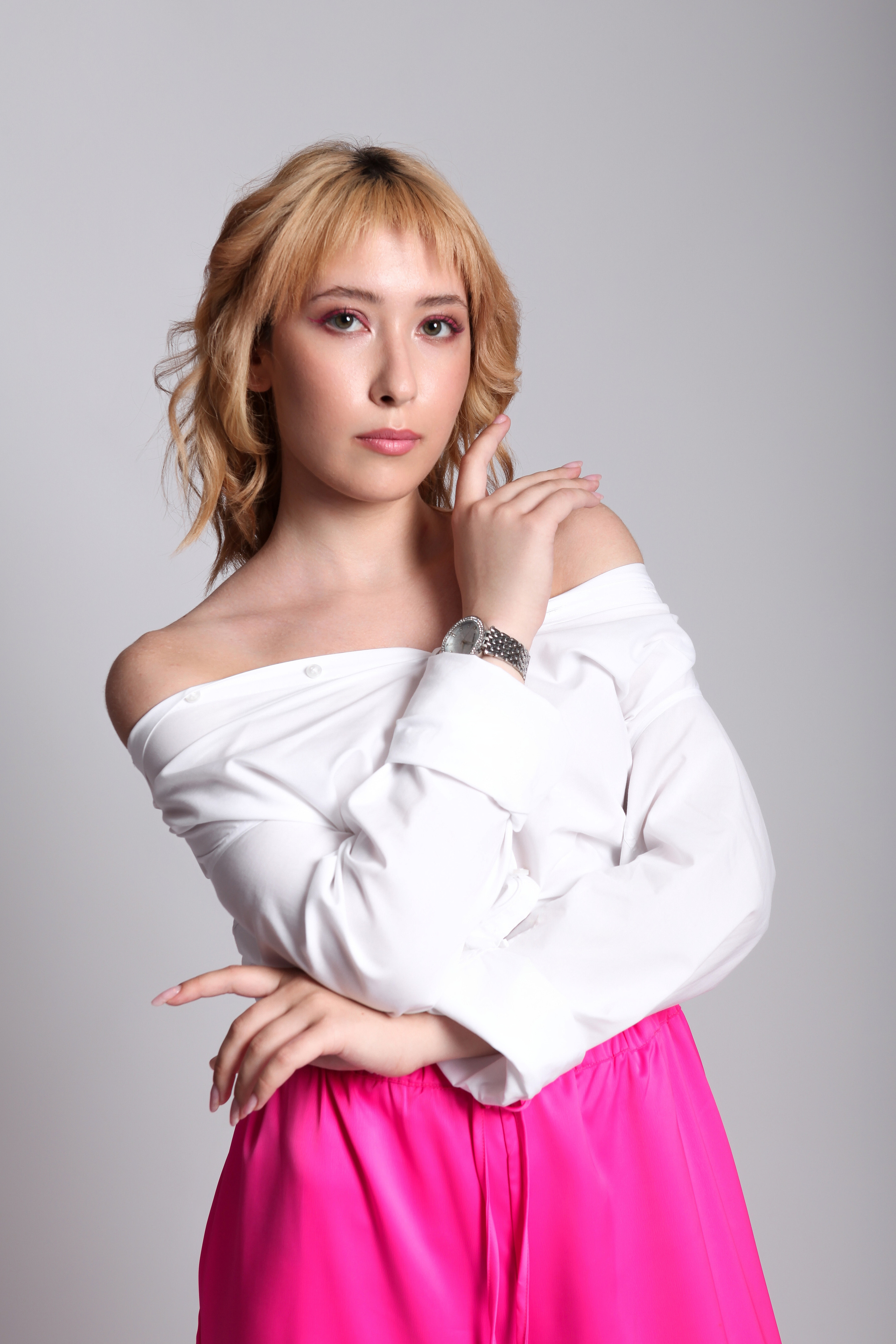 Модель для предметной съемки Полина Е  Новосибирск| Sale Easy