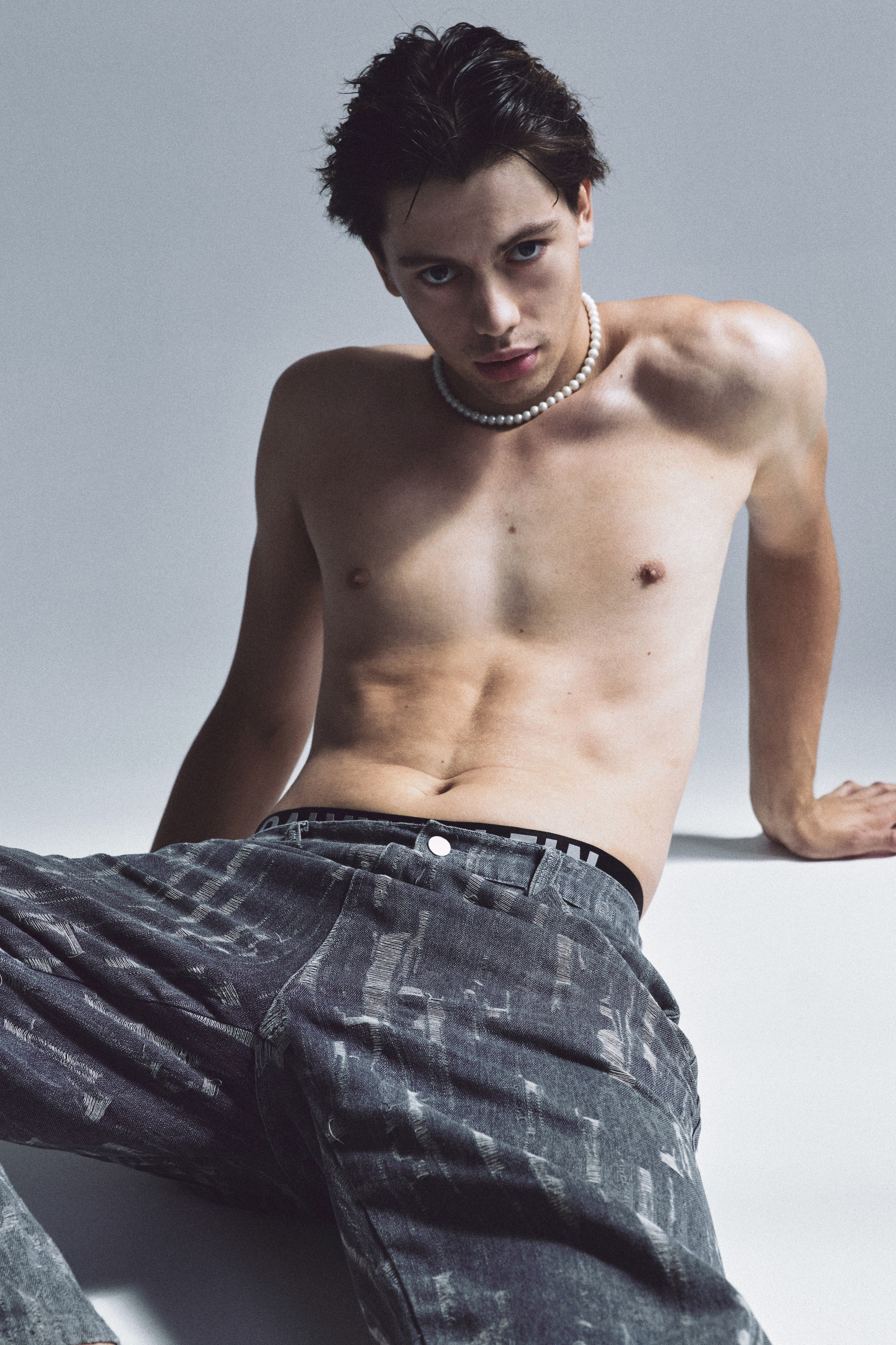 Модель для предметной съемки Максим Г Казань| Sale Easy