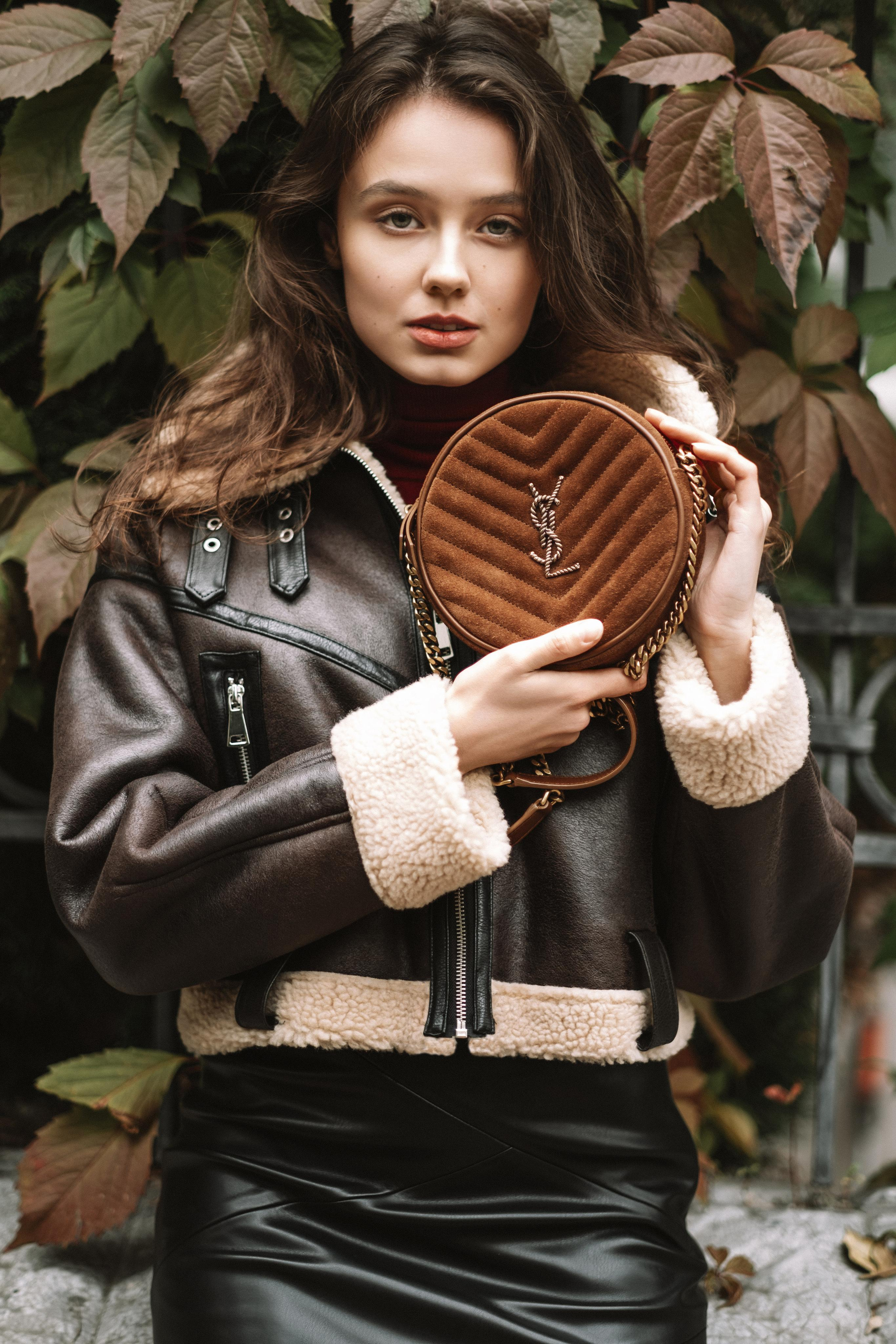 Модель для предметной съемки Резеда Москва| Sale Easy