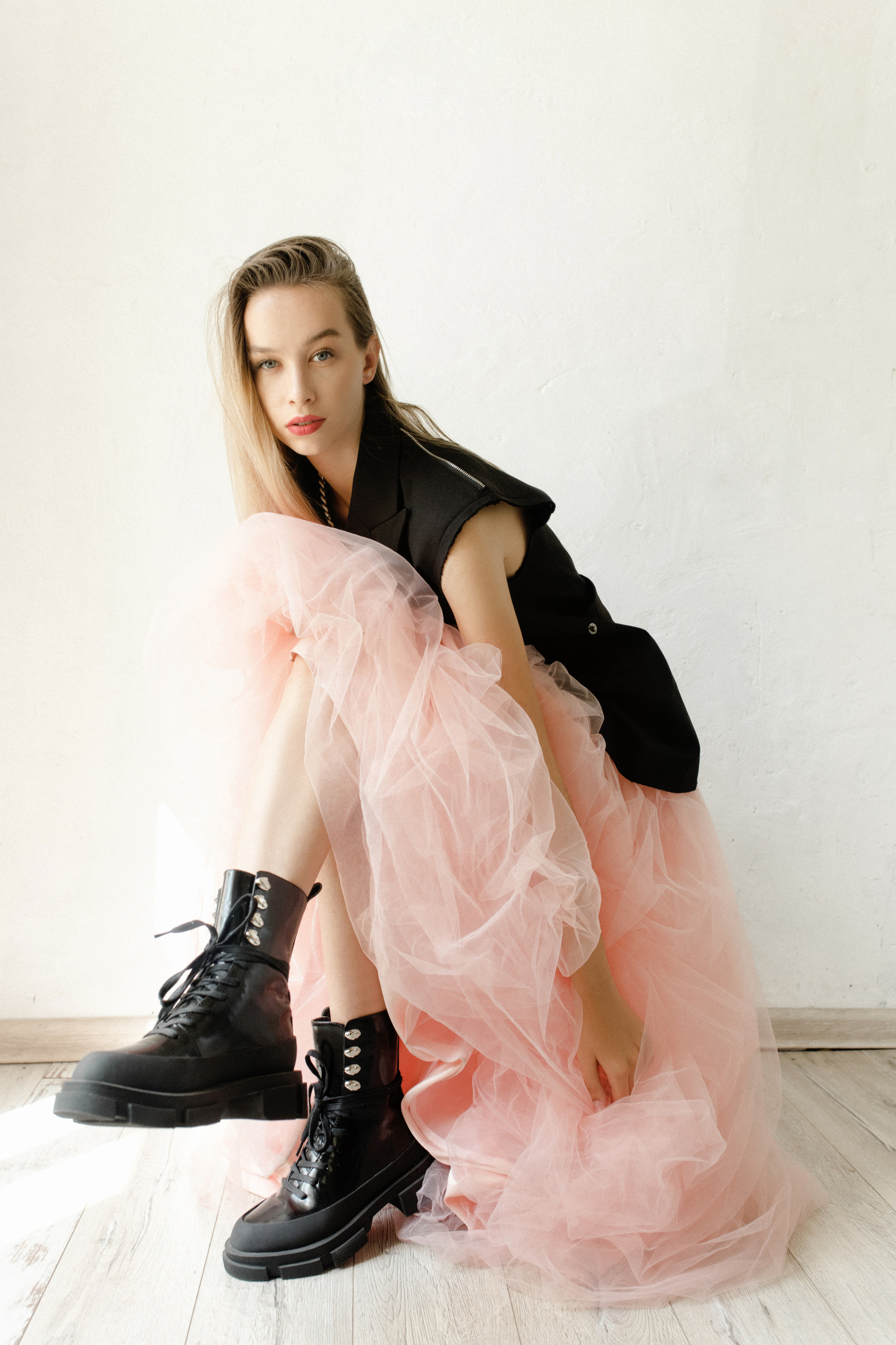 Модель для предметной съемки Яна Г. Москва| Sale Easy