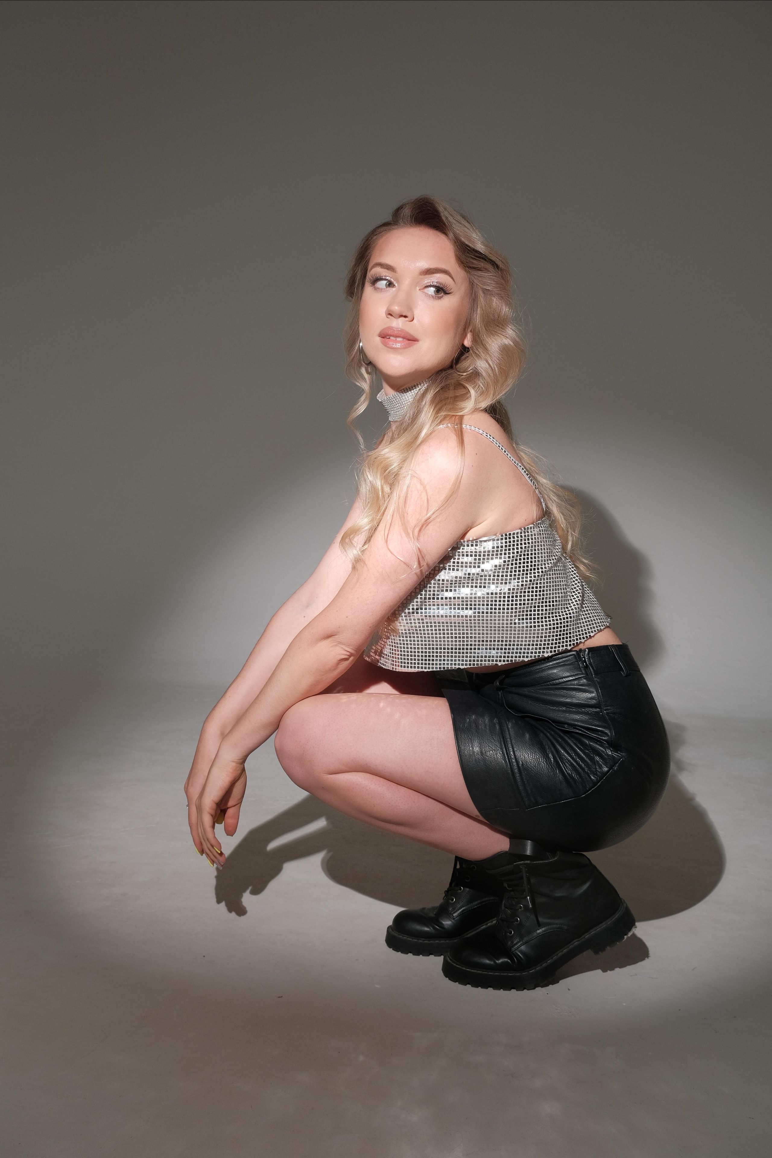 Модель для предметной съемки Ксения В. Москва| Sale Easy